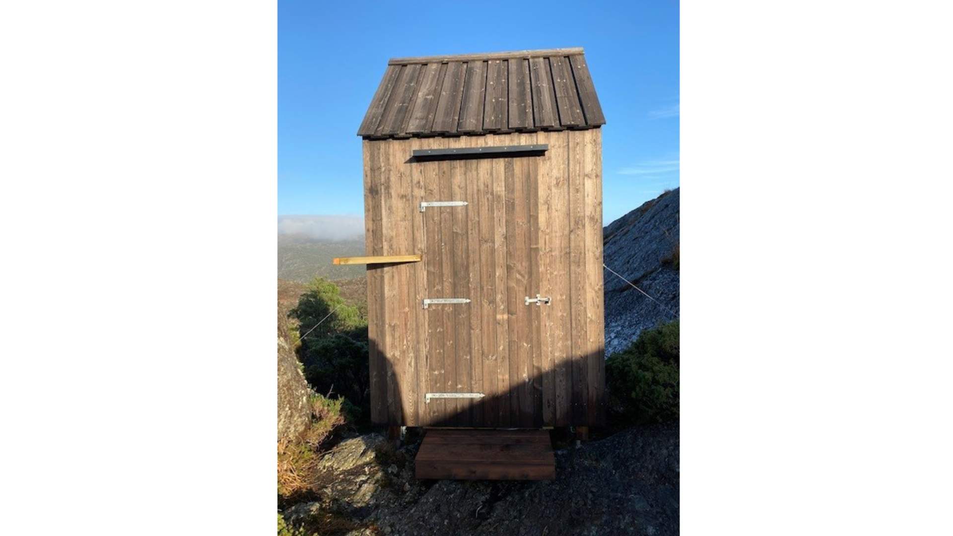 Det er toalett ved dagsturhytta