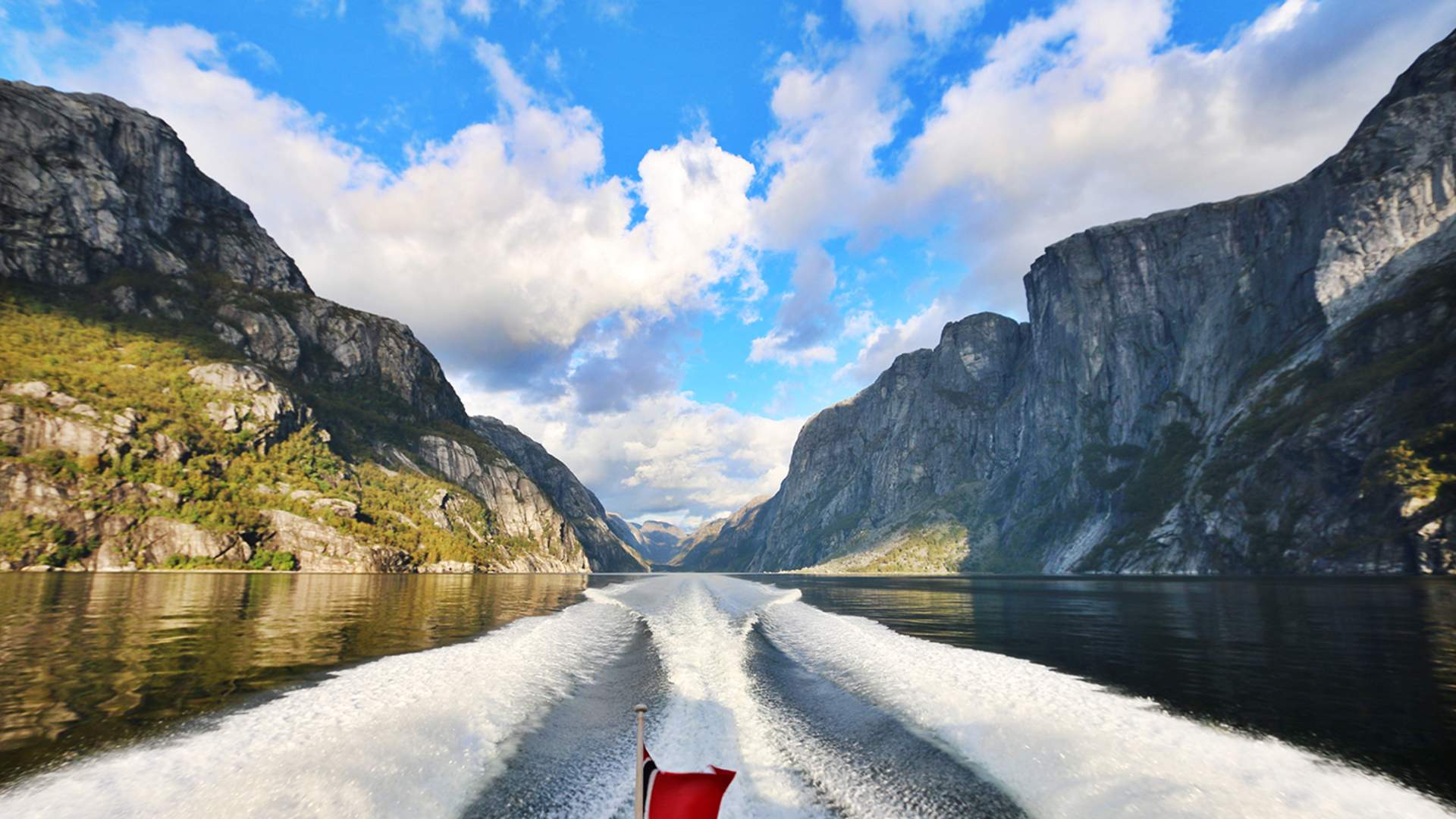 Boats and trips with Helgøy Skyssbåt AS