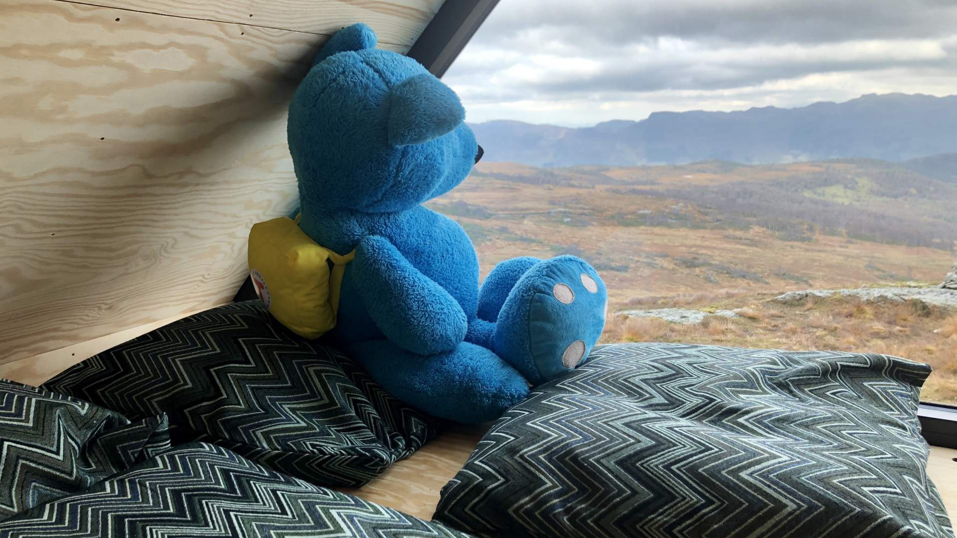 Turbobamsen er på plass på dagsturhytta Leiteshaugen