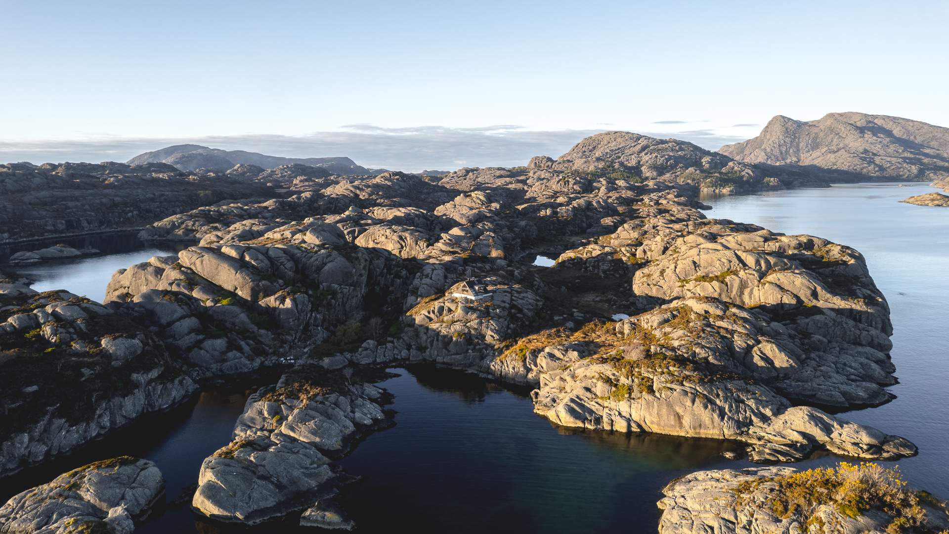 Dagsturhytta i Solund - Sognesjøhytta