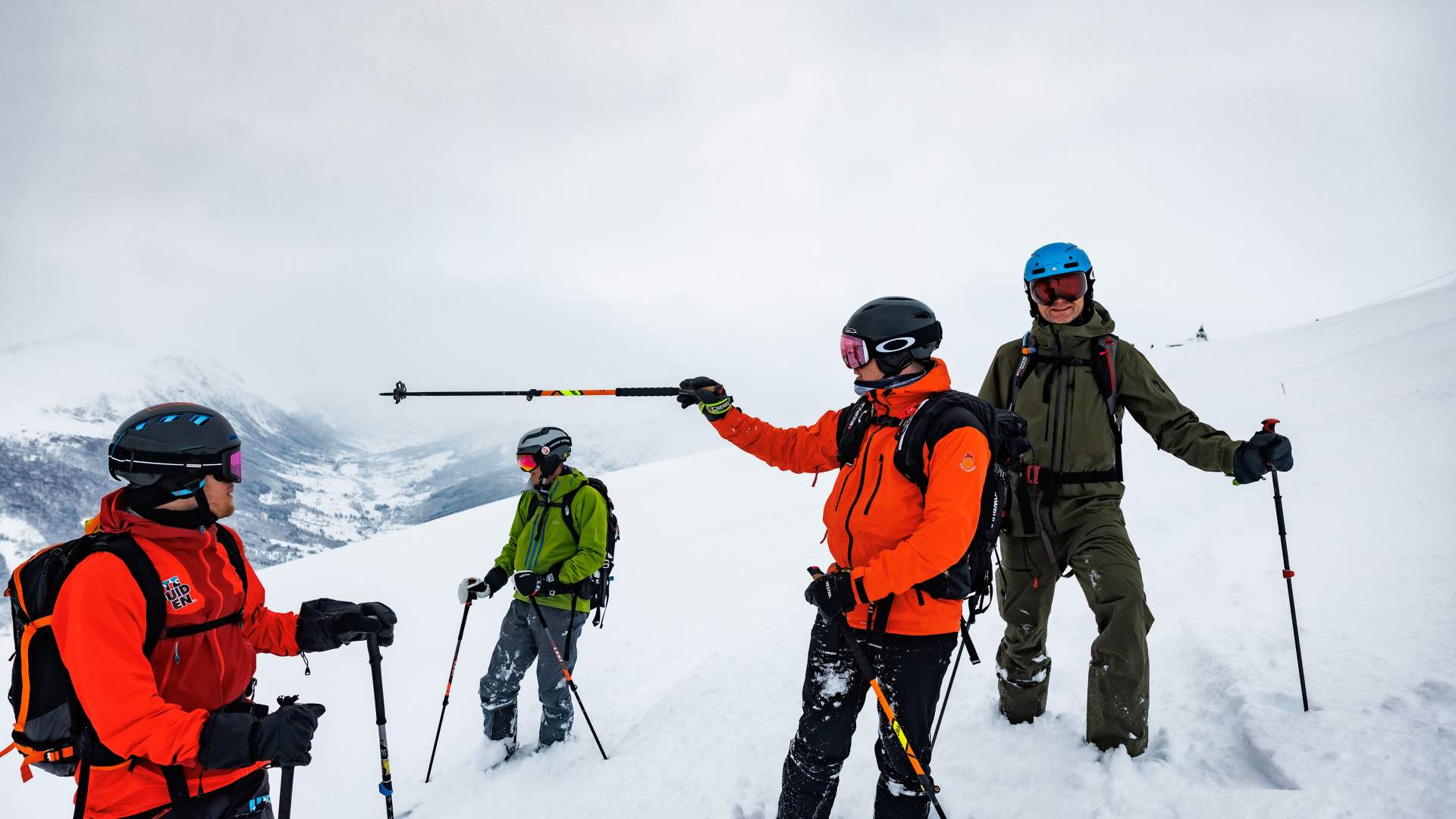 Uteguiden med gruppe på tur på Skifestivalen