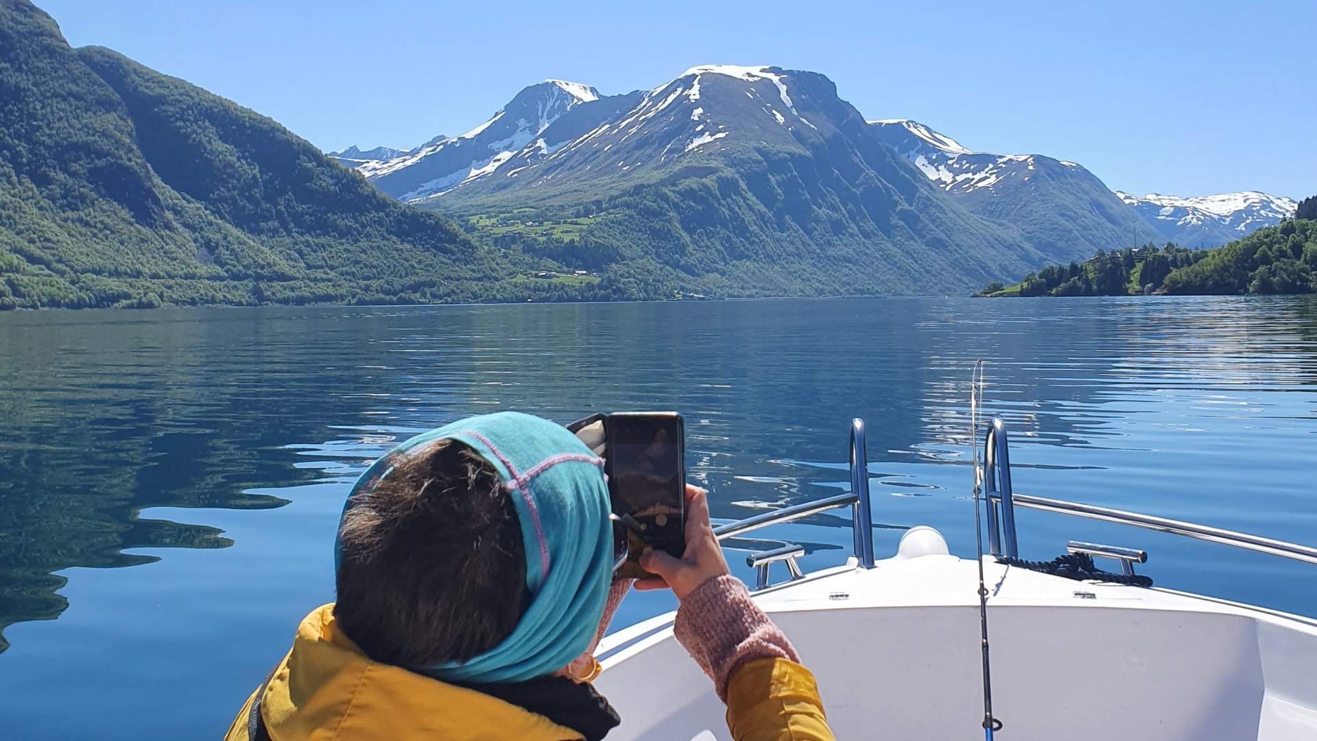 Området vårt er eit eldorado for både båtliv og flotte fjellturar.