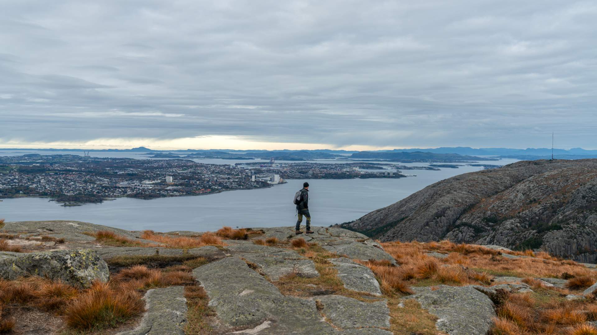 Hike to Månafossen and Dalsnuten