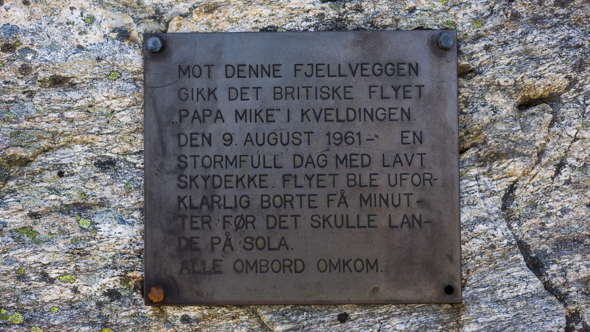 Fjelltur til Topphøna, via Minnesmerket, i Strand