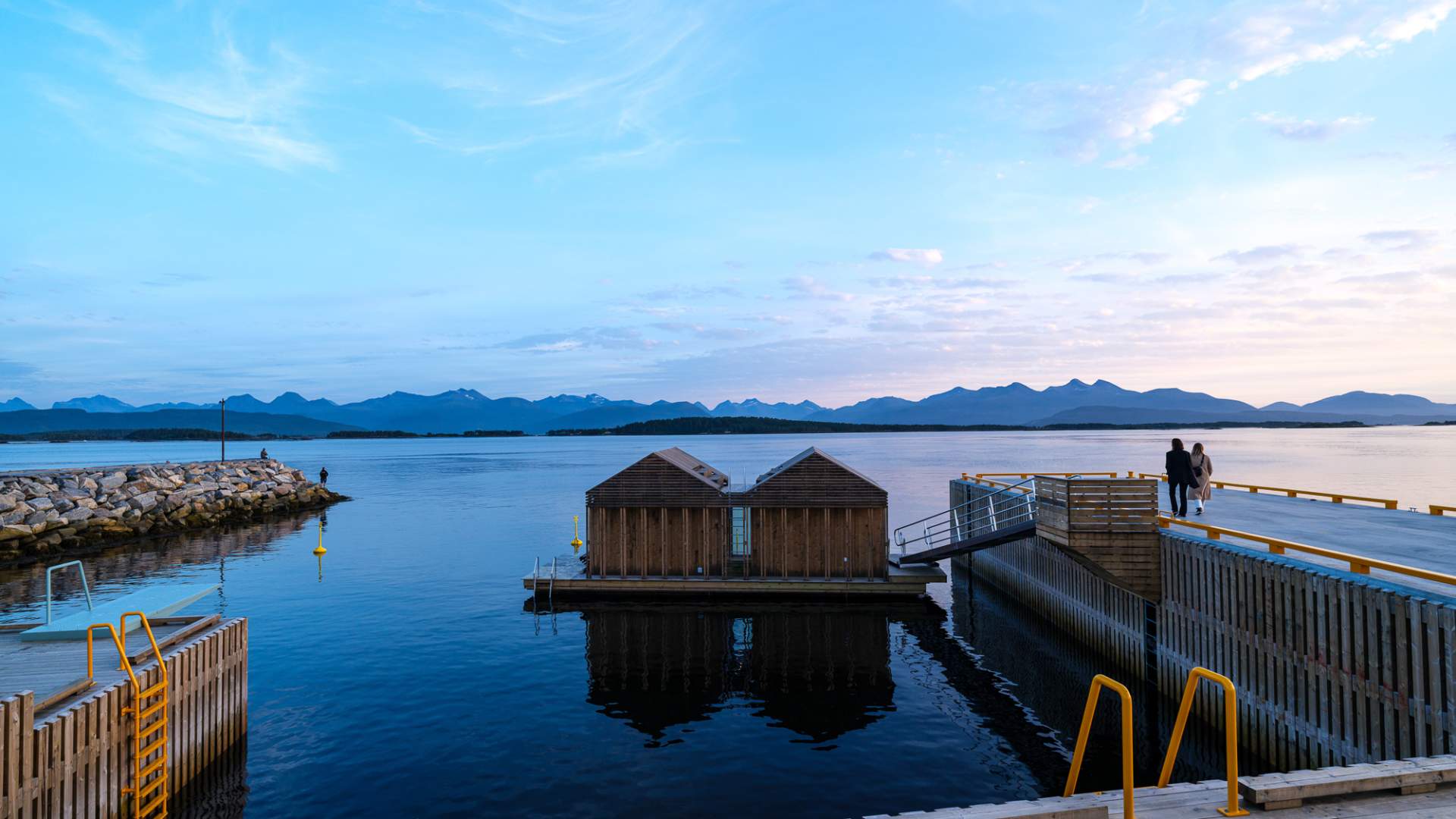 Nausta - Flytende Badstue i Molde
