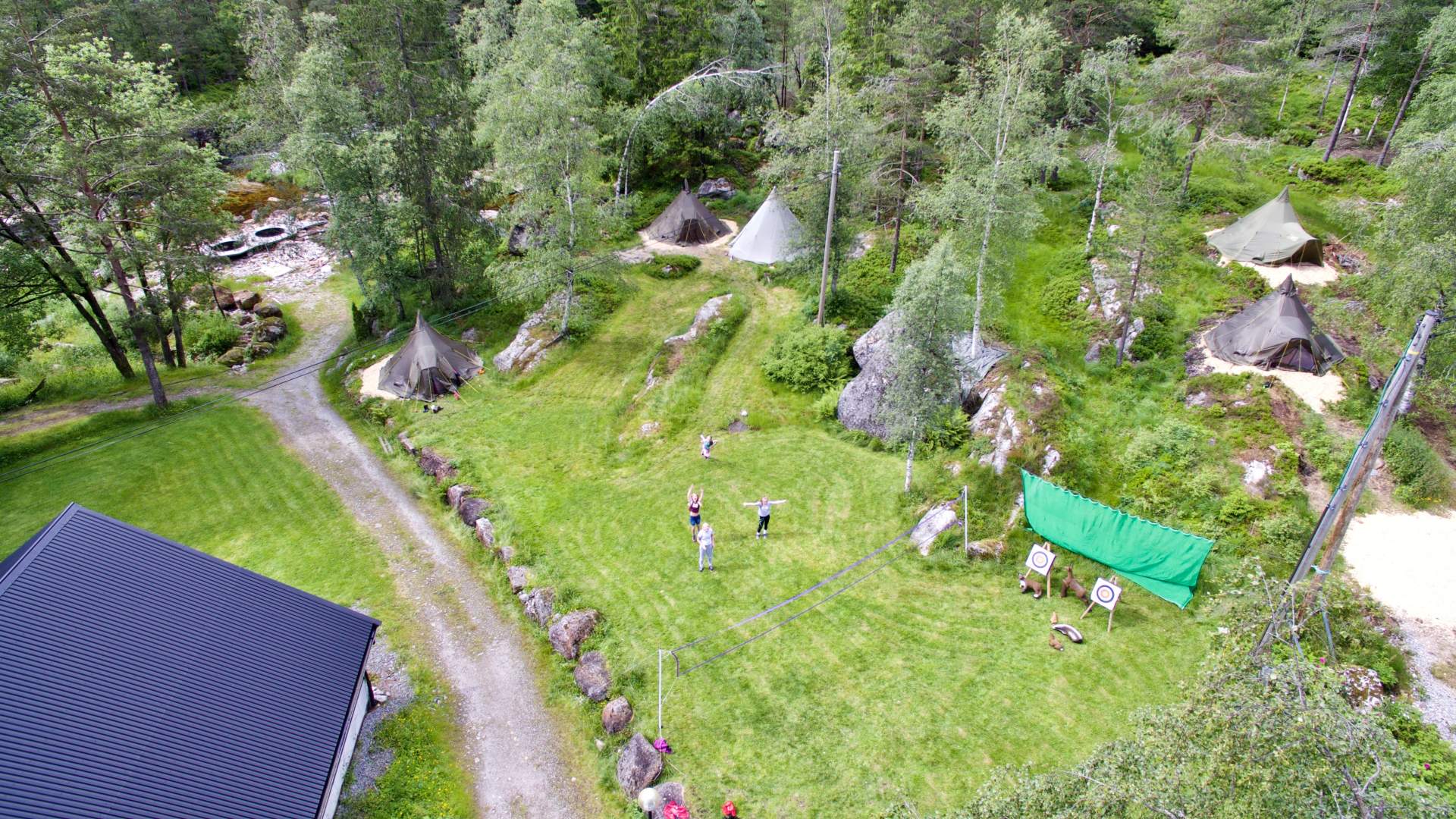 camping at the Sirdal huskyfarm