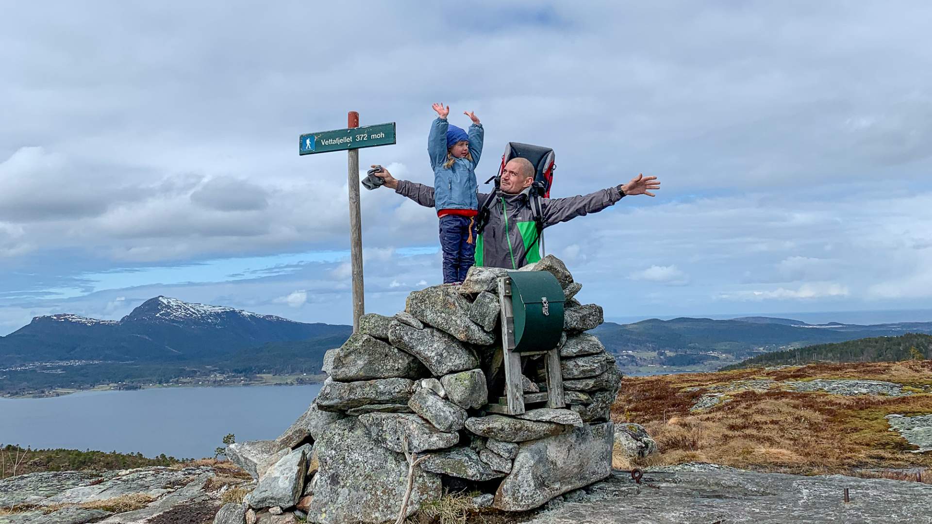 Fjelltur til Vettafjellet på Aspøya