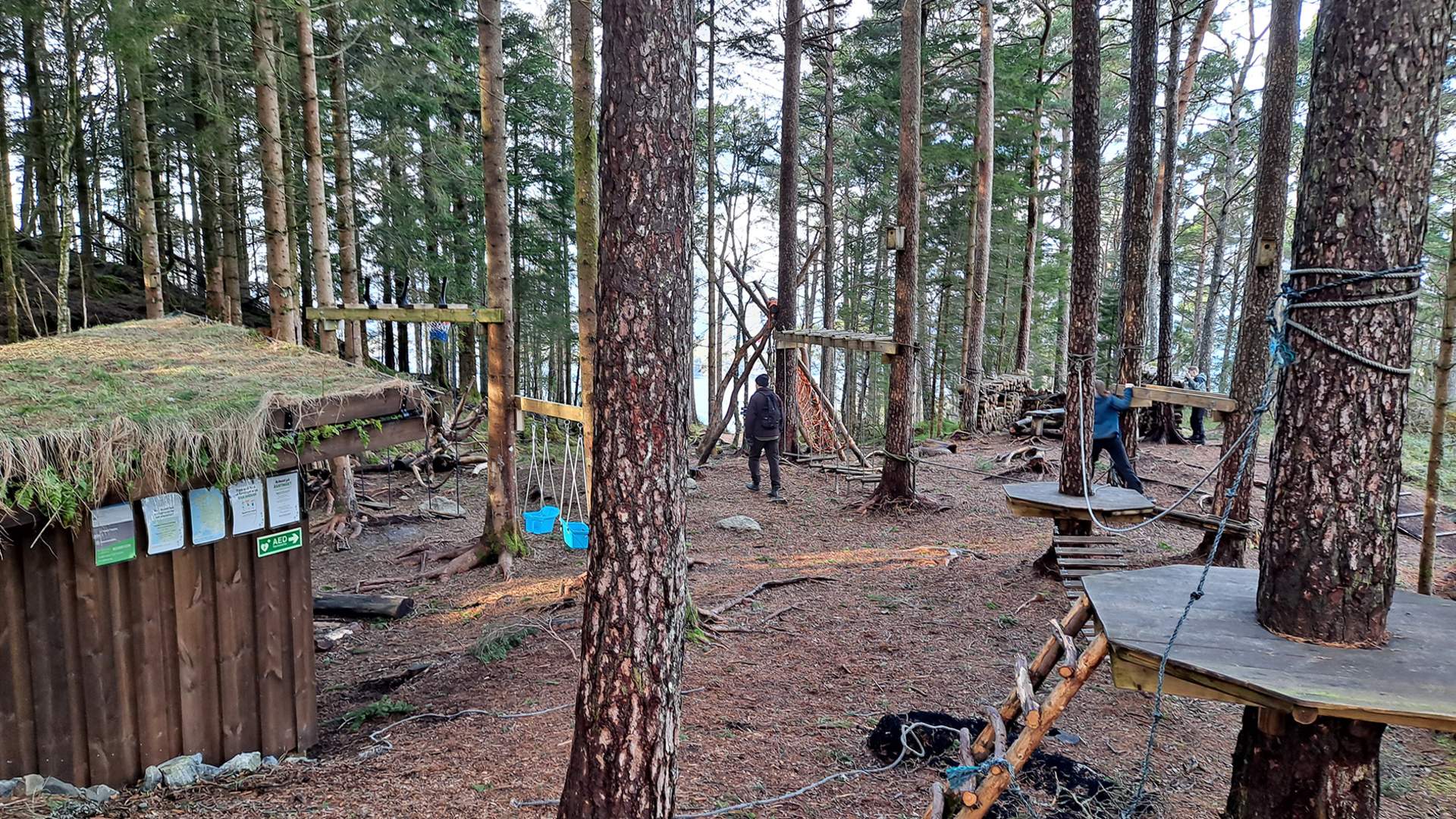 Åsatinget på toppen av Toftåsen er eit eldorad for store og små