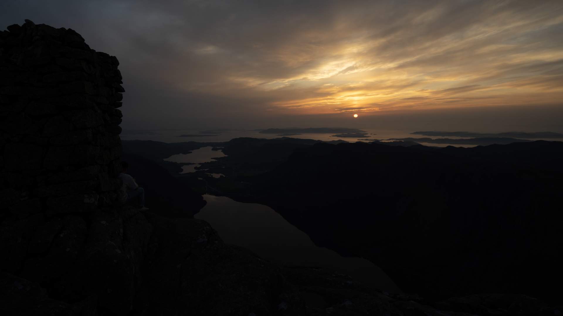 Reinaknuten - guided hike with Stavanger Adventure