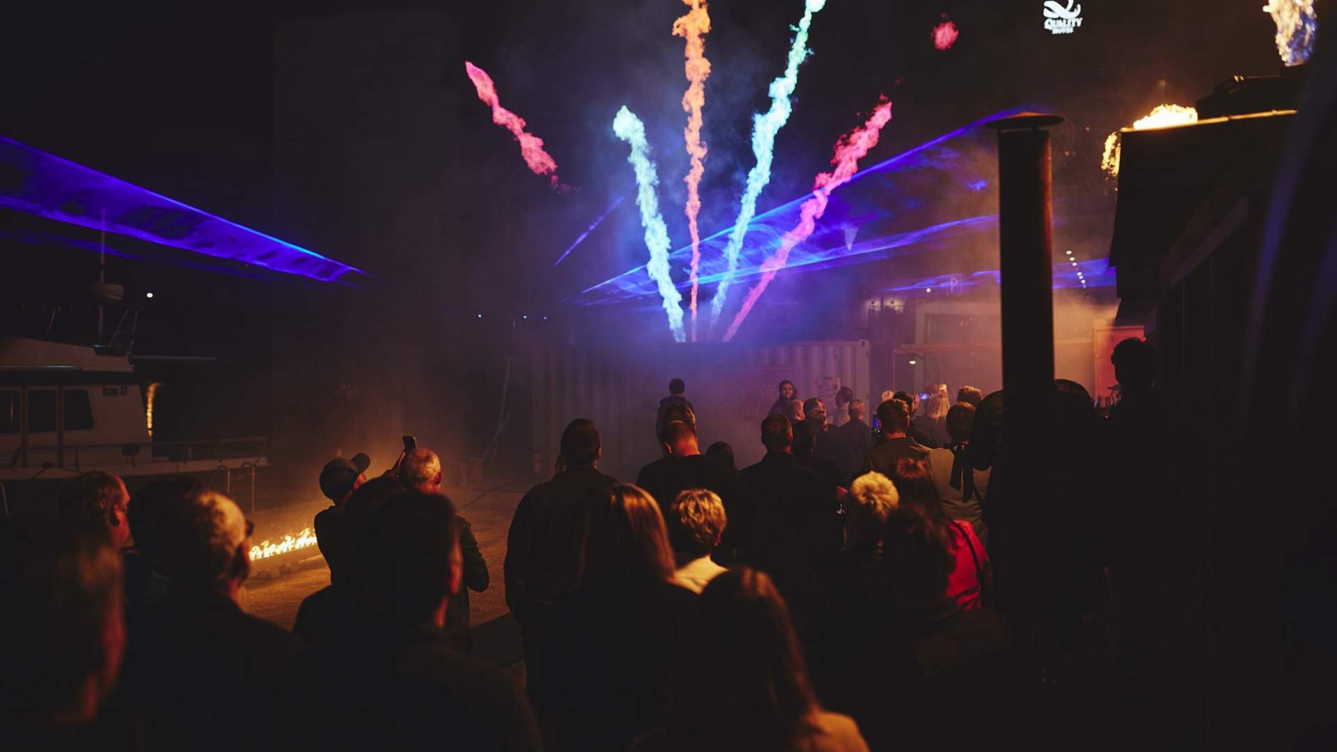 Pyro show i regi avJakob Hatteland Kjemi