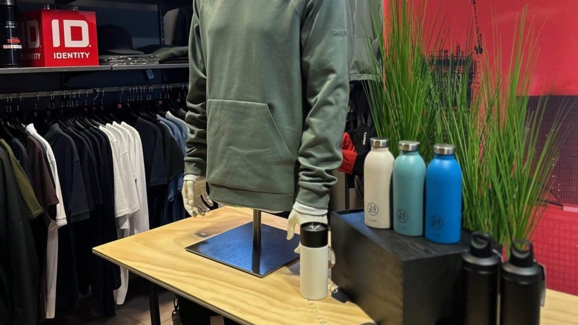 Værøy Identitet og Profil