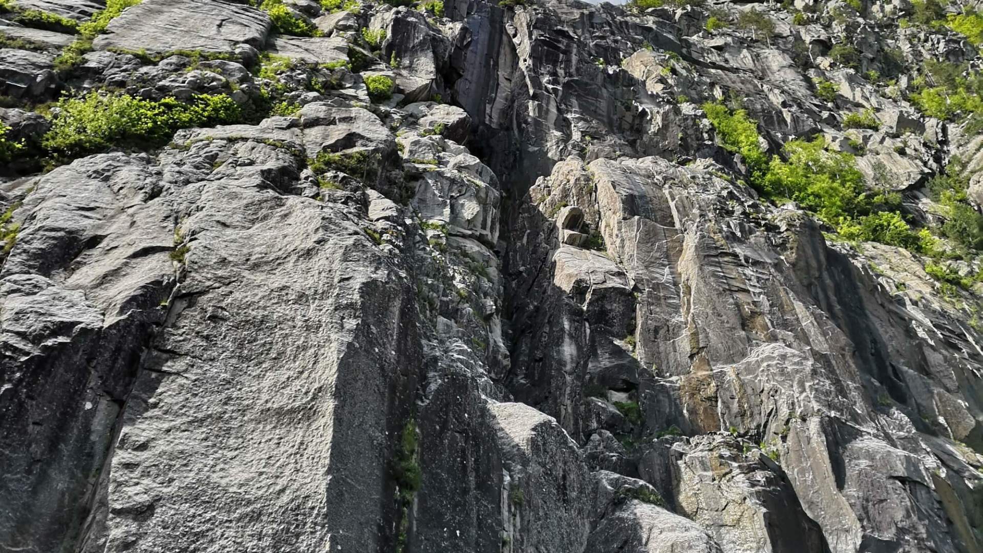 Preikestolen fra fjorden