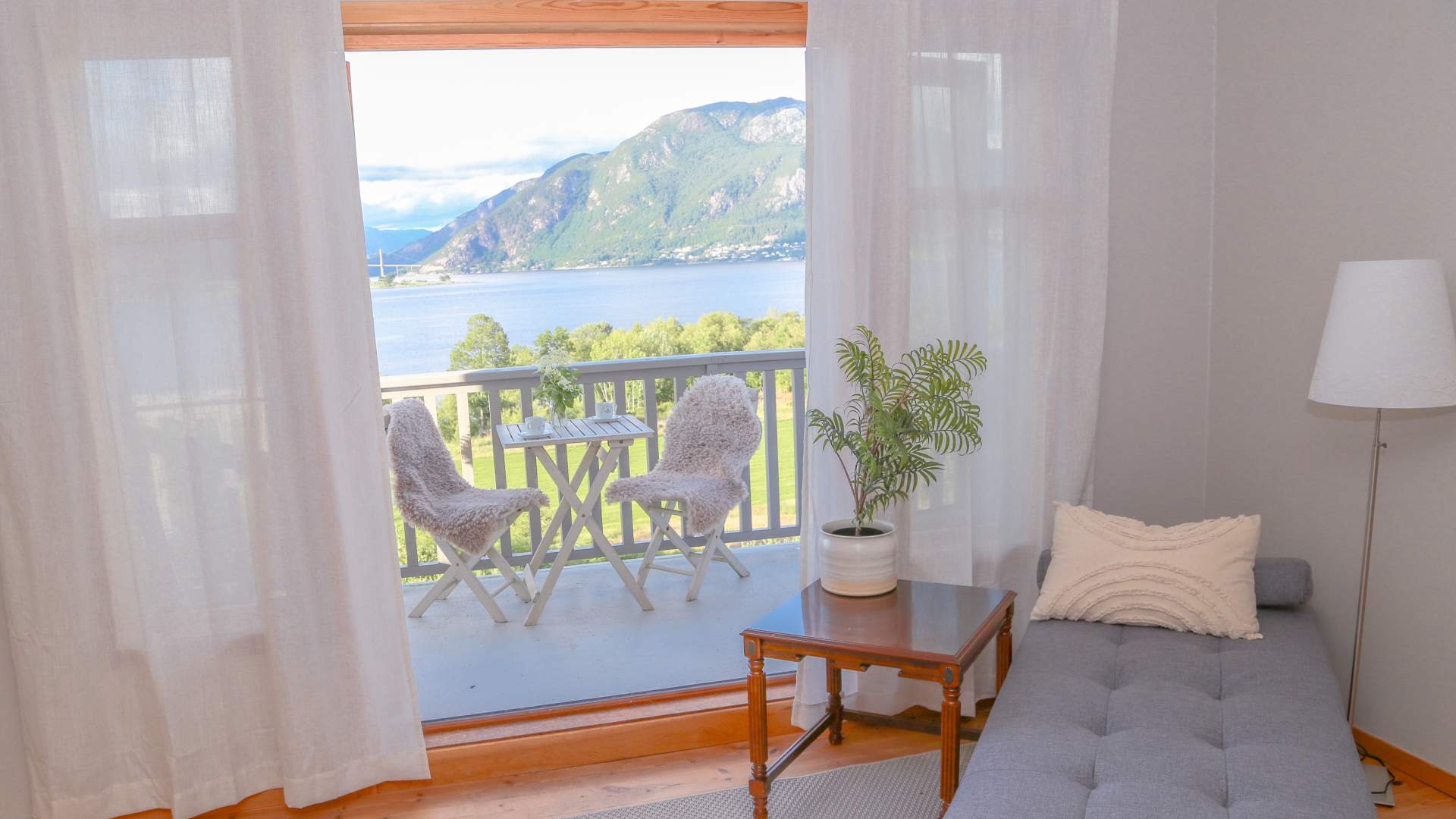 Hus 1 - feriehus i Lauvvik