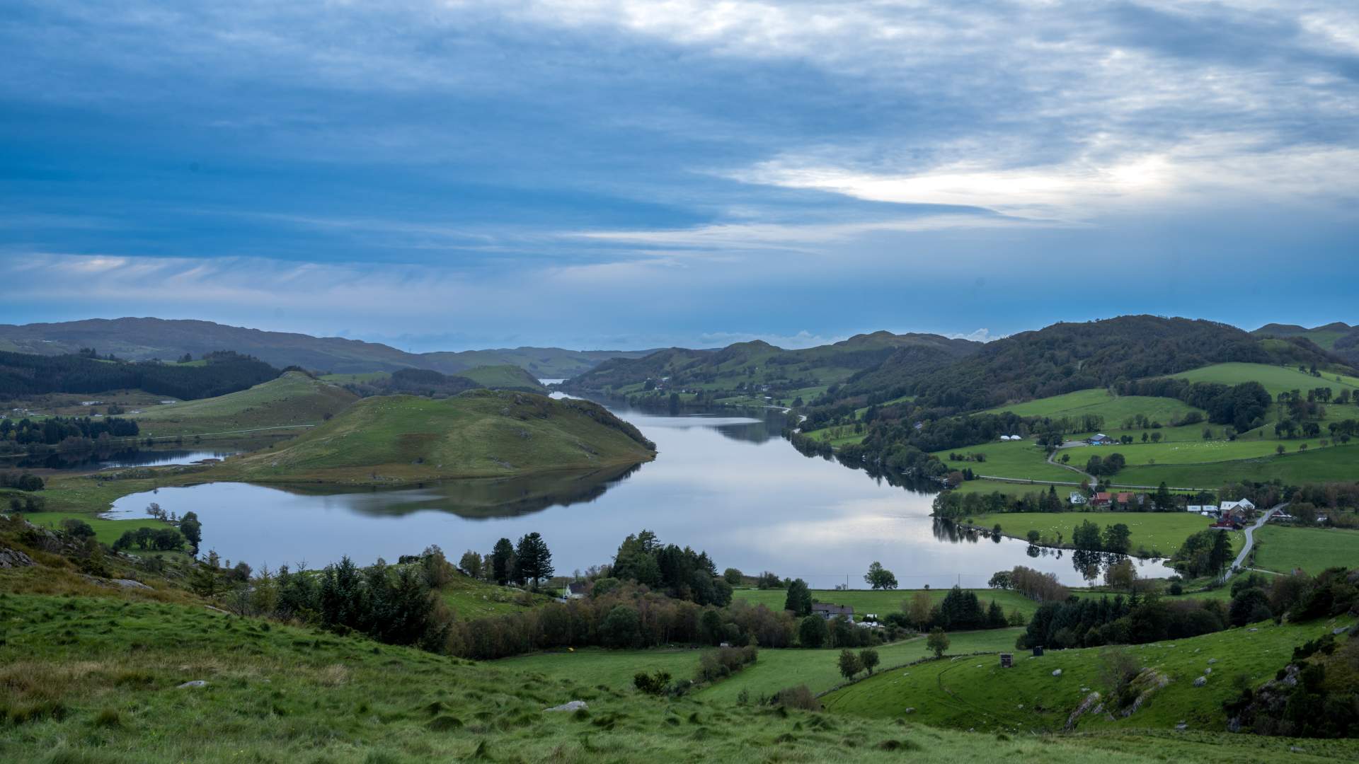Hike to Lima Eikefjellet