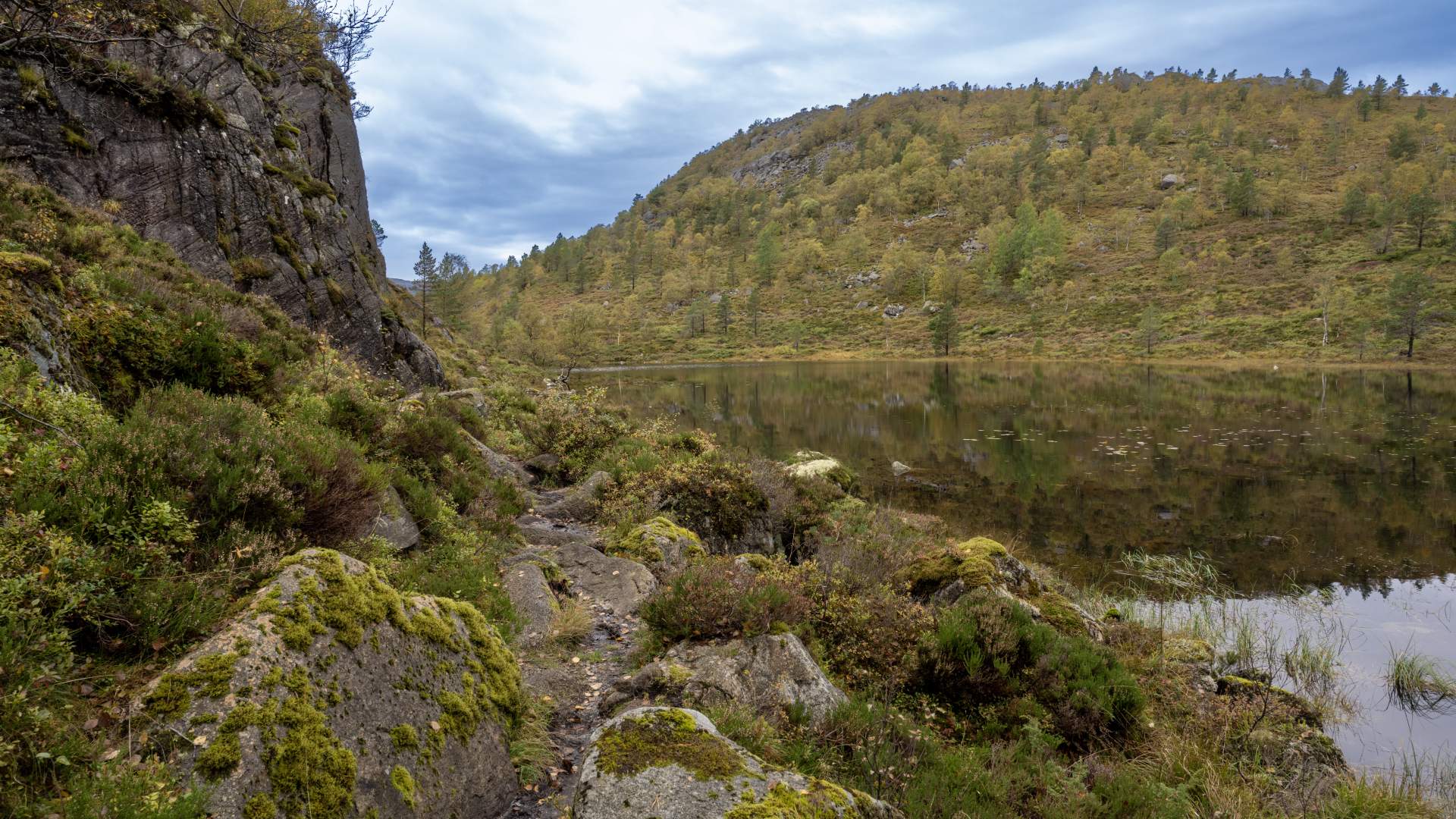 Hike to Ramnstoknuten