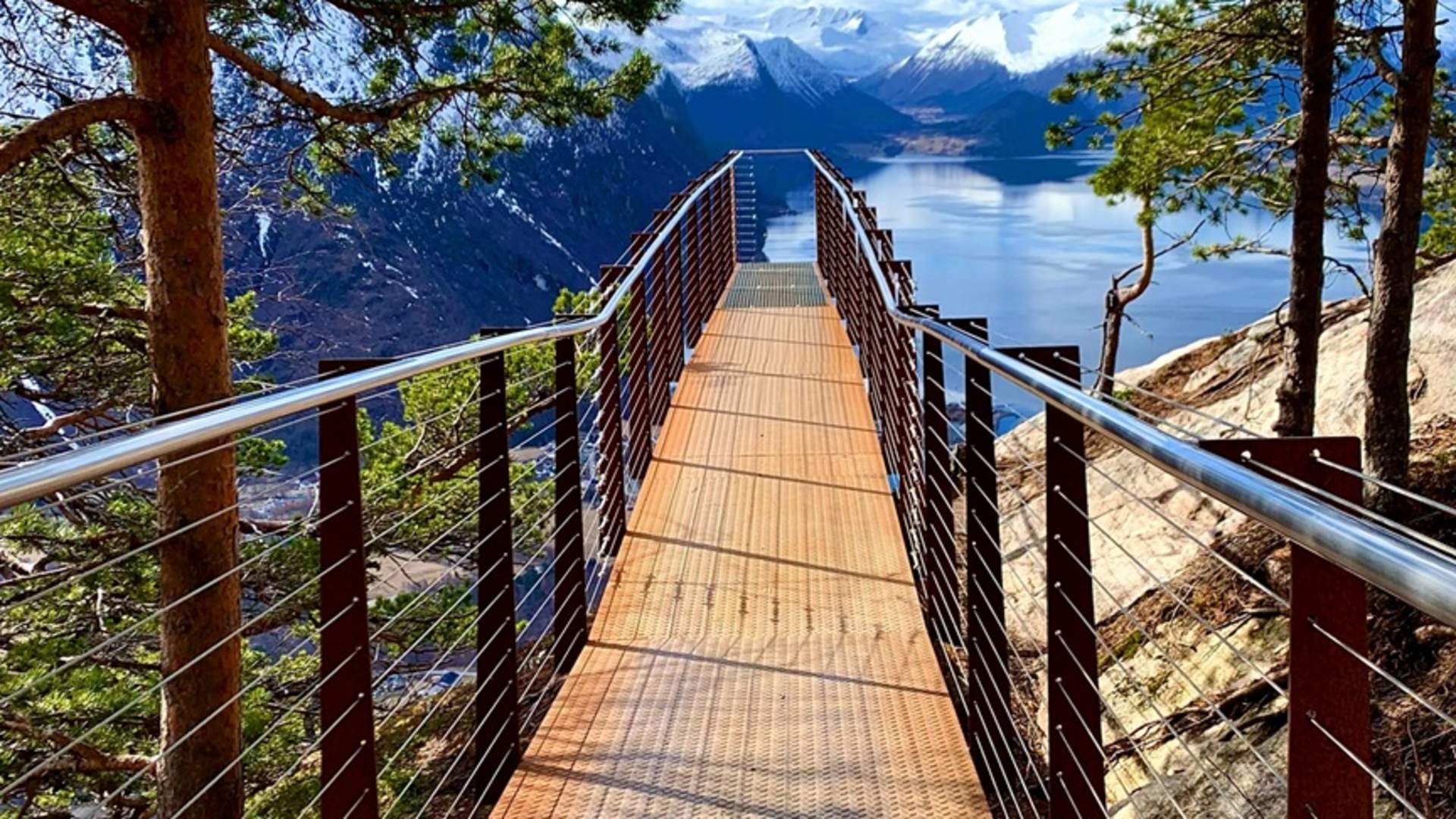 Segelabenteuer in den norwegischen Fjorden für aktive Natur- und Abenteuerliebhaber