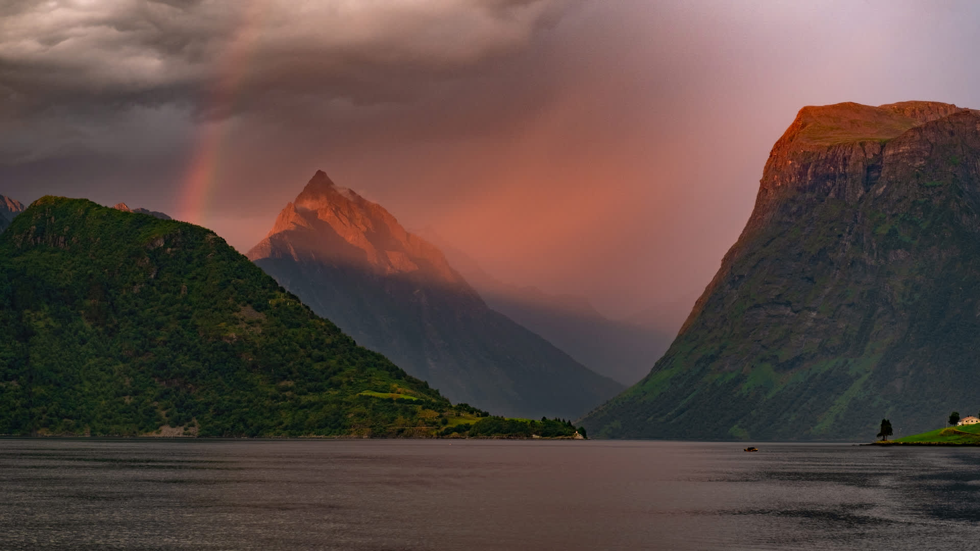 Hjørundfjord - stemning