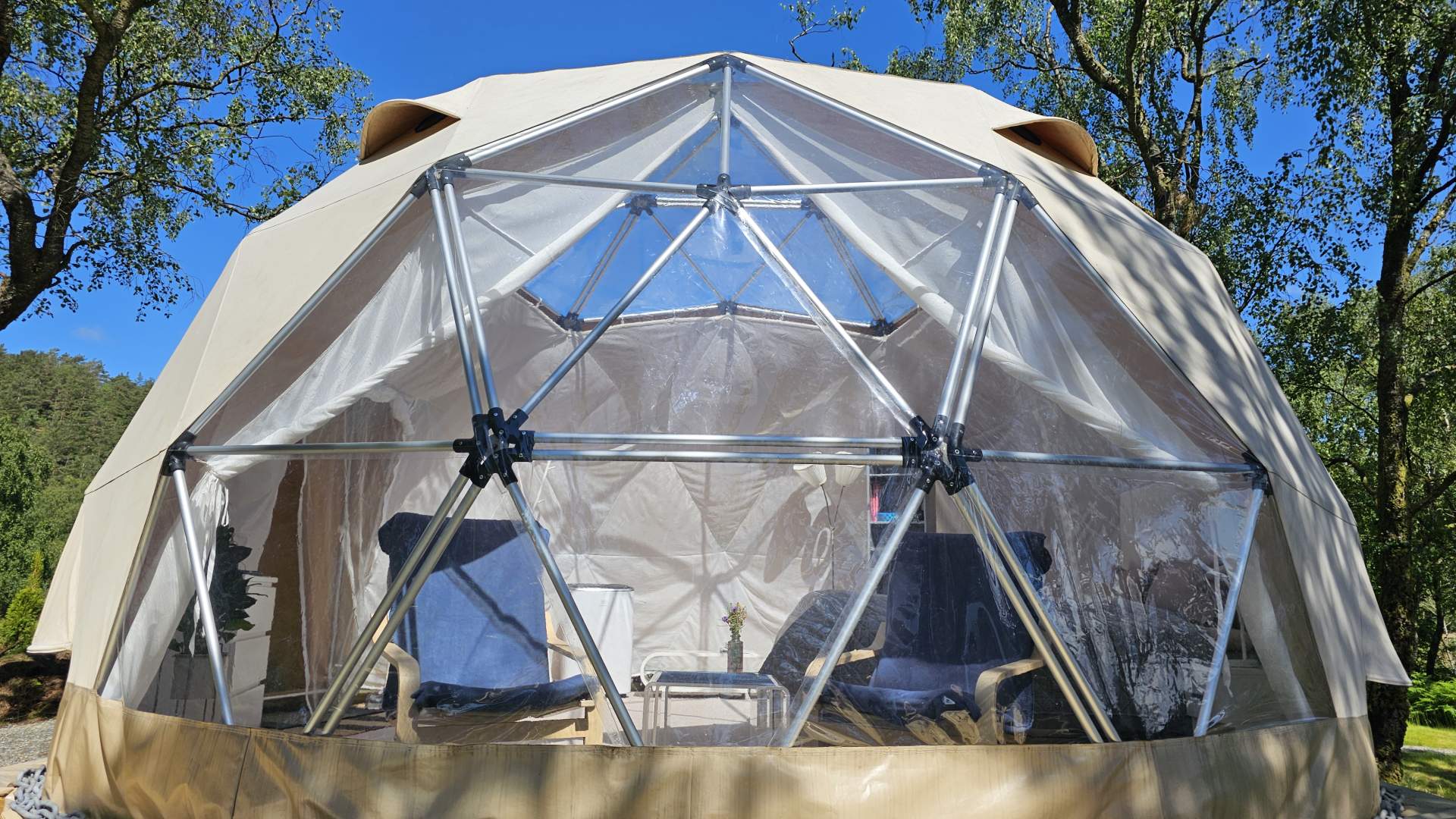 Utsiden av luksusteltet