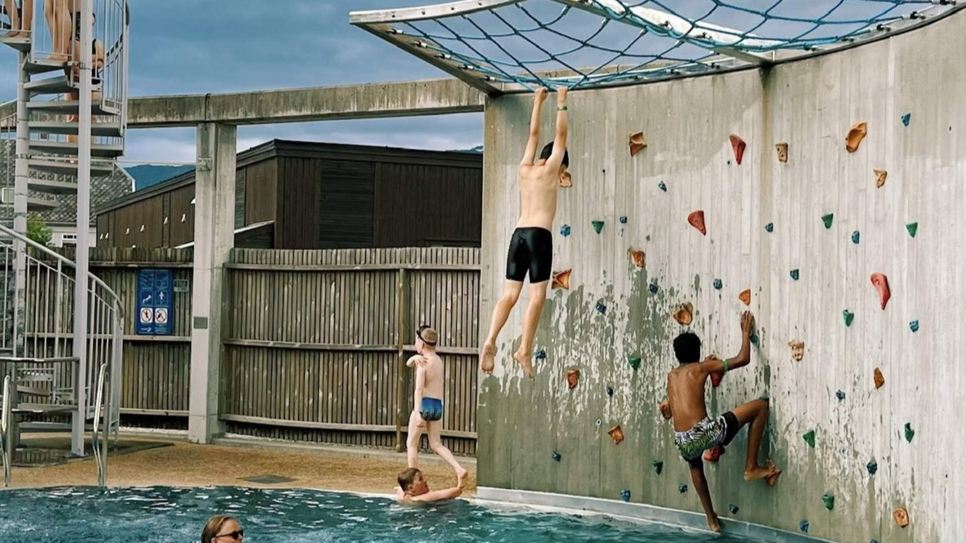 Saudahallen - sentrumsbadet i Sauda