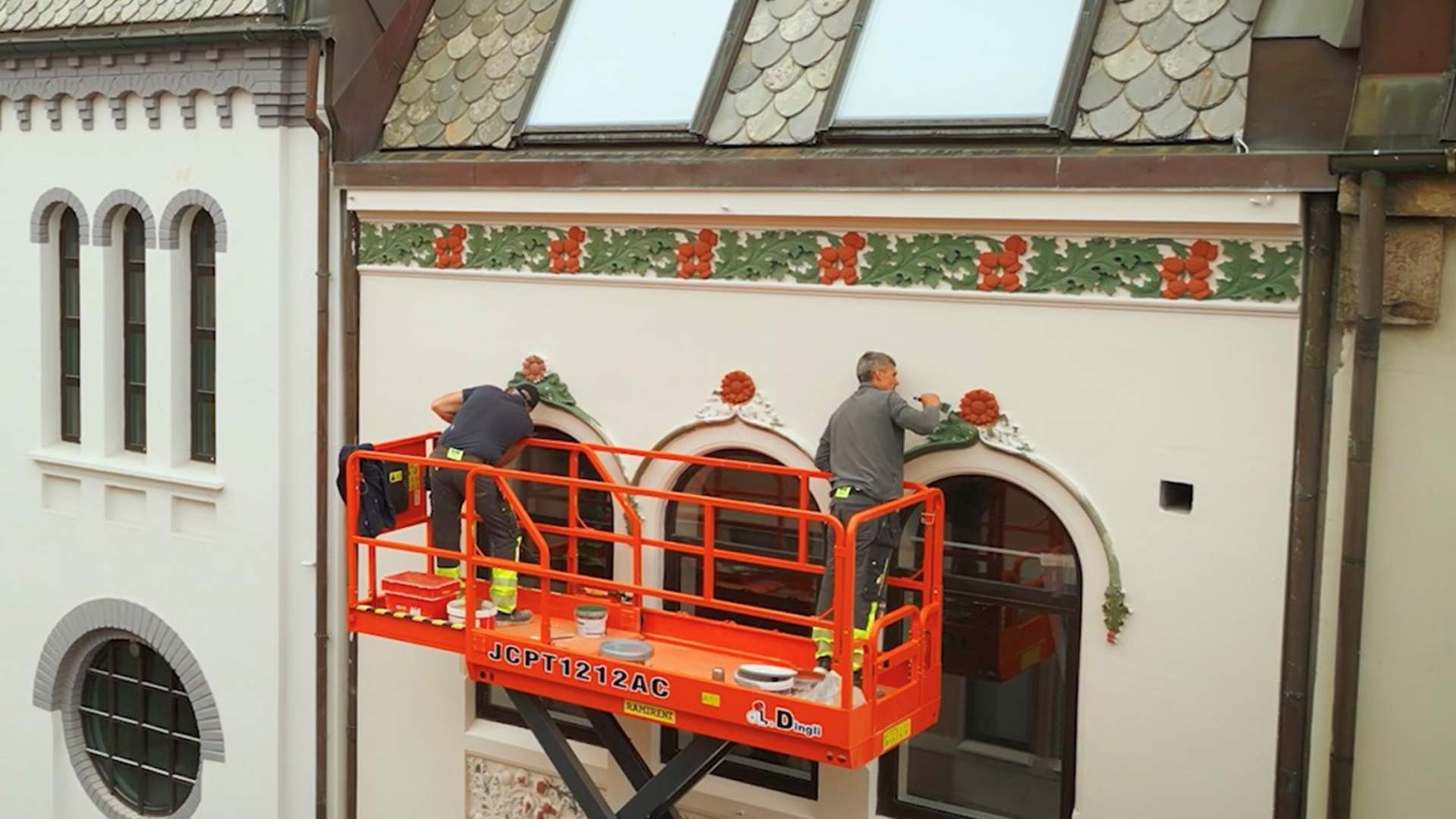 To safeguard the architectural heritage. Scene from the movie.