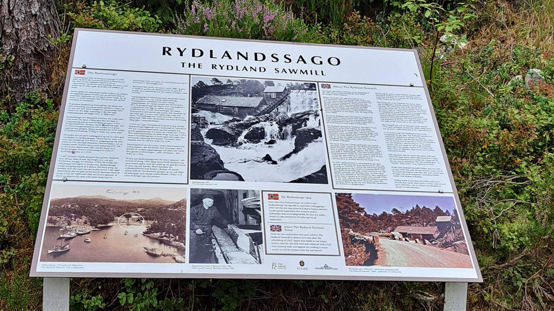 Informasjonsskilt om historia til Rydlandssago