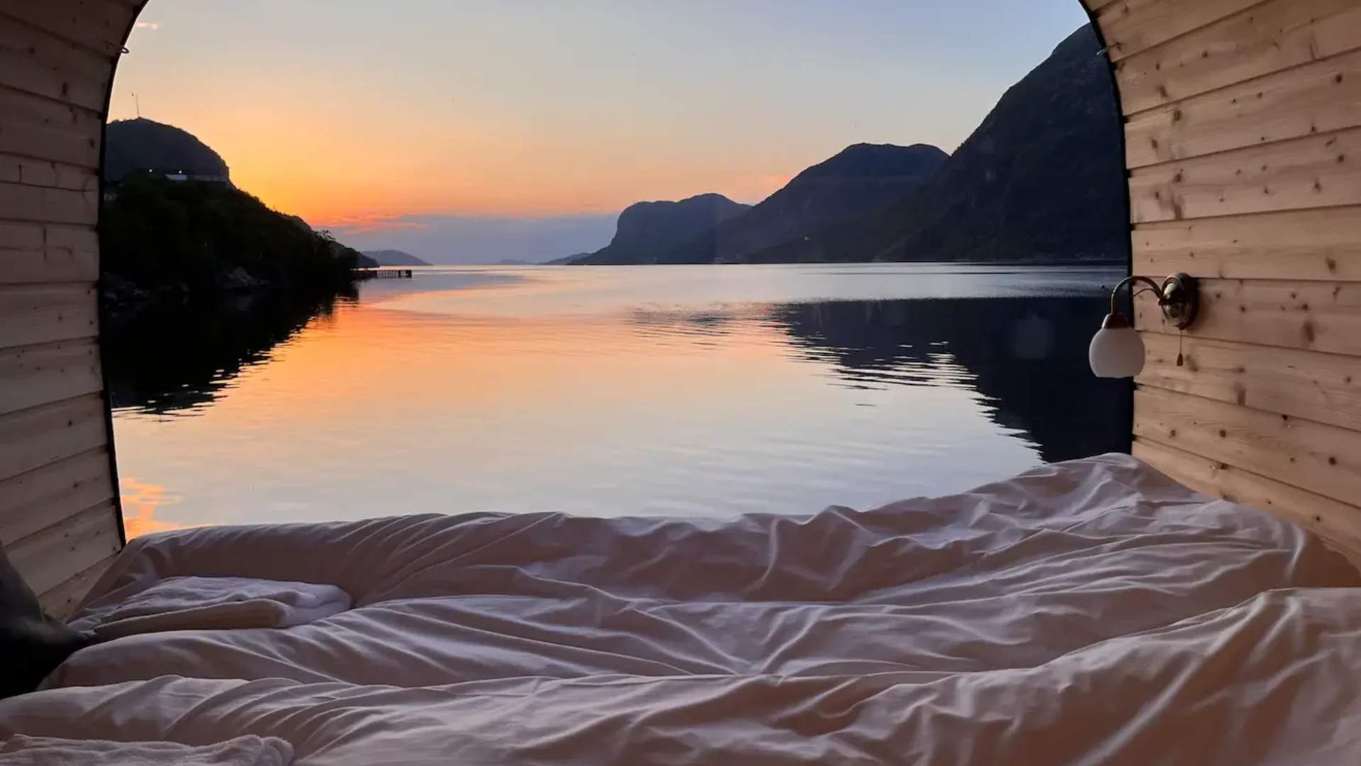 Overnatting hos Dirdalstraen Gardsutsalg