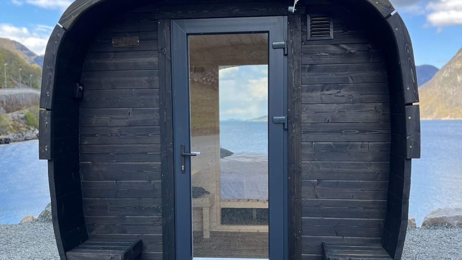 Overnatting hos Dirdalstraen Gardsutsalg