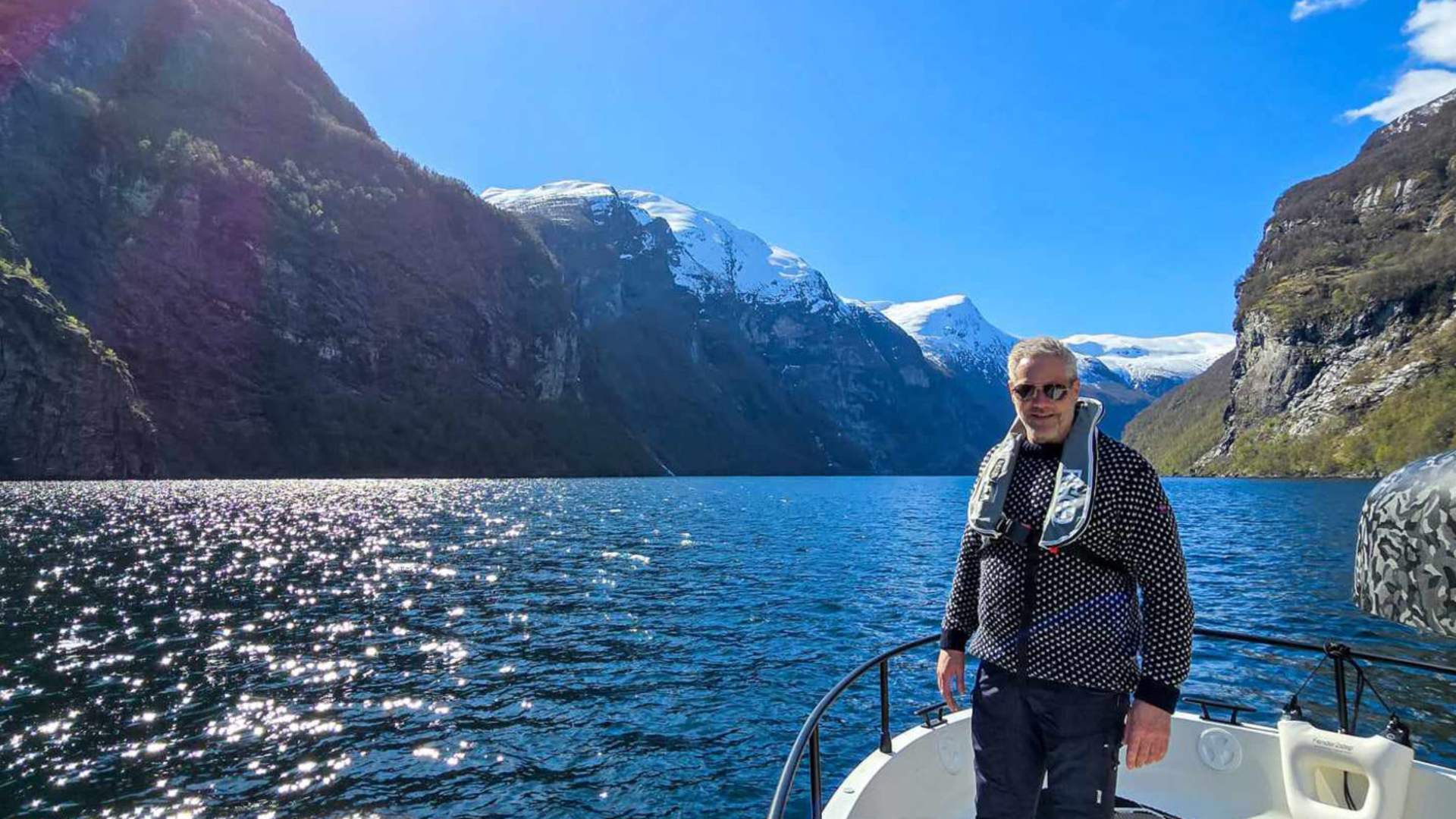Bli med på en båttur i Geirangerfjorden