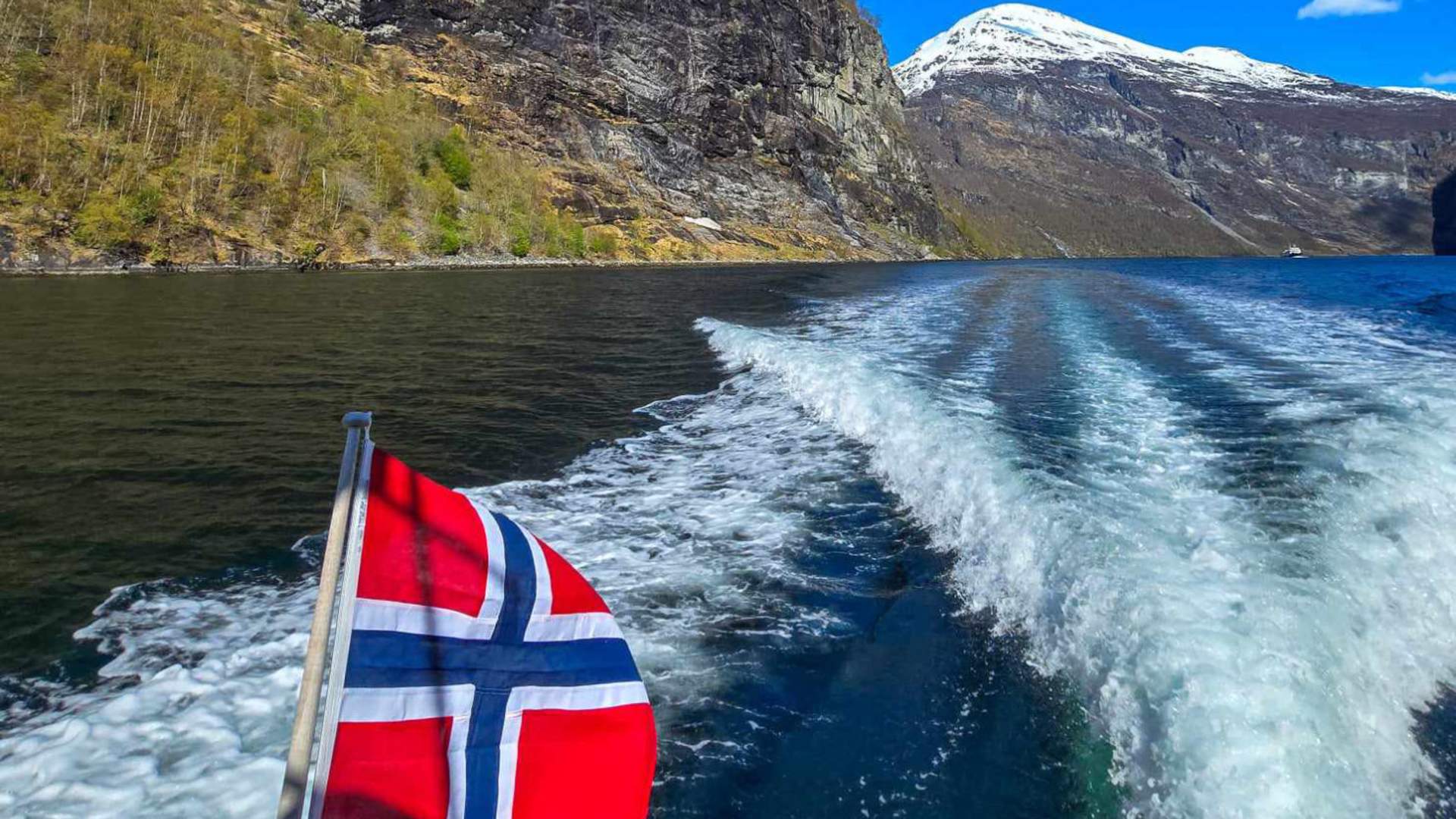 På båttur i Geirangerfjorden.