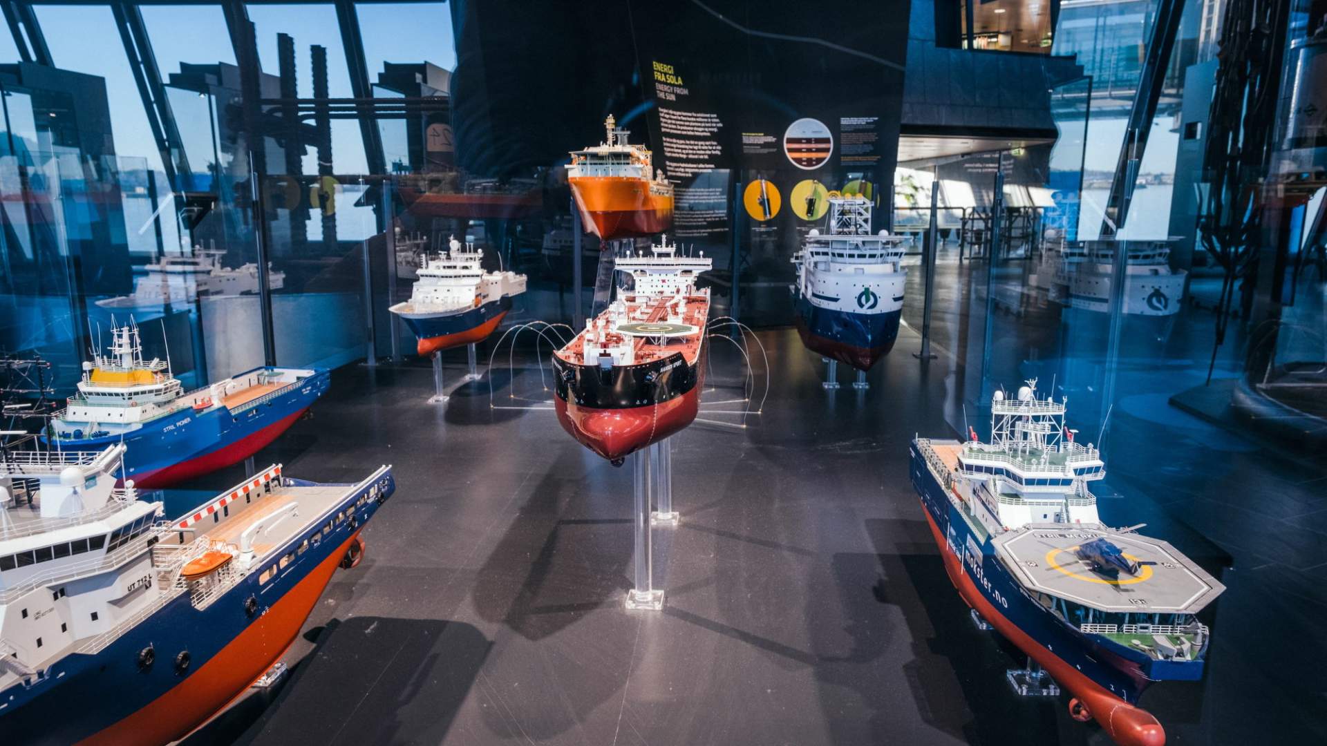 Bilde fra utstillingen i Norsk Oljemuseum