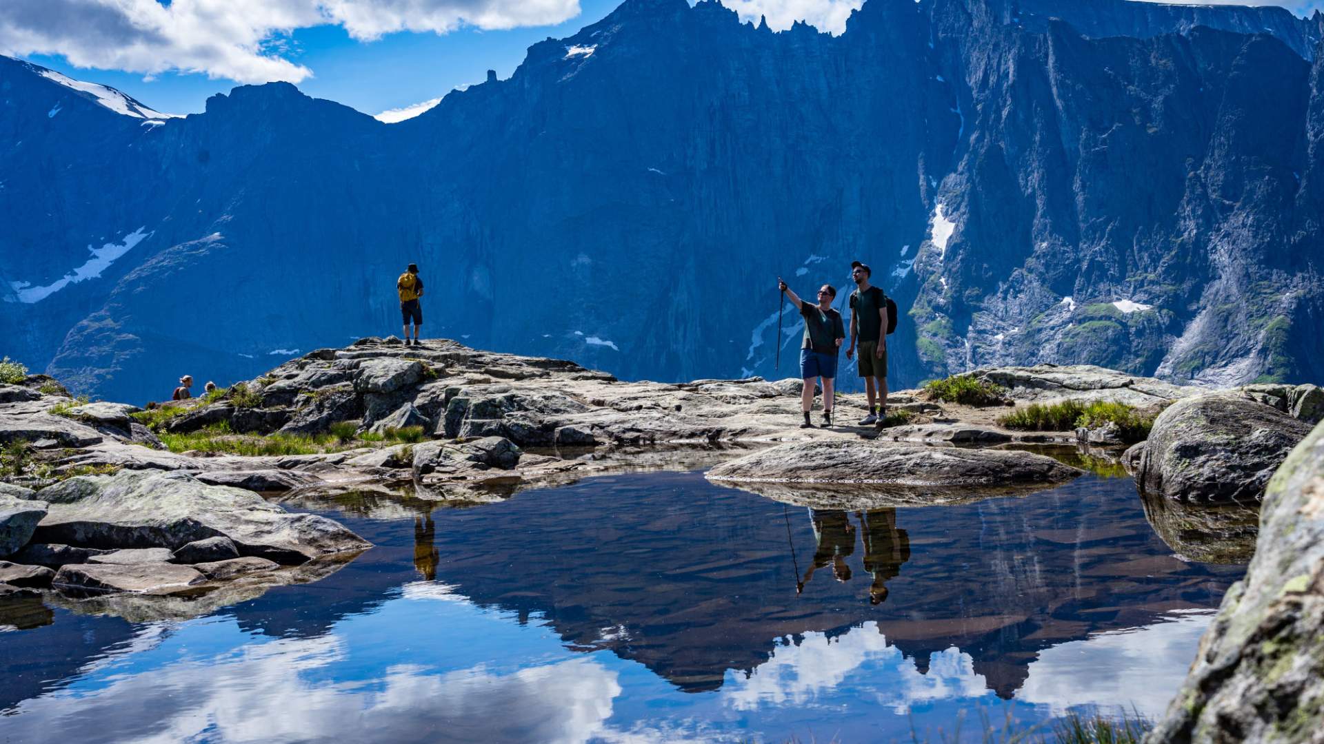 E-Bike und Bergwanderung in Åndalsnes mit Uteguiden