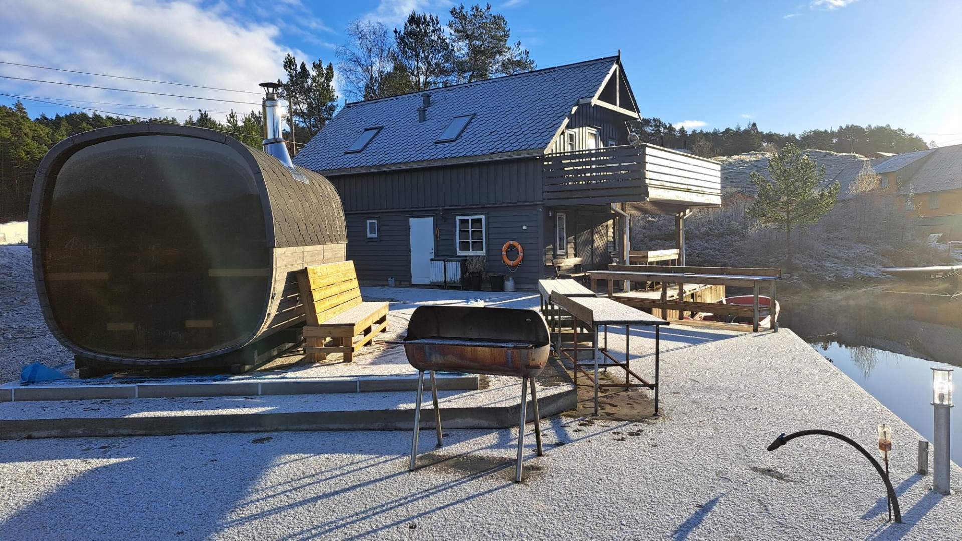 Lindås gard og hytteutleige