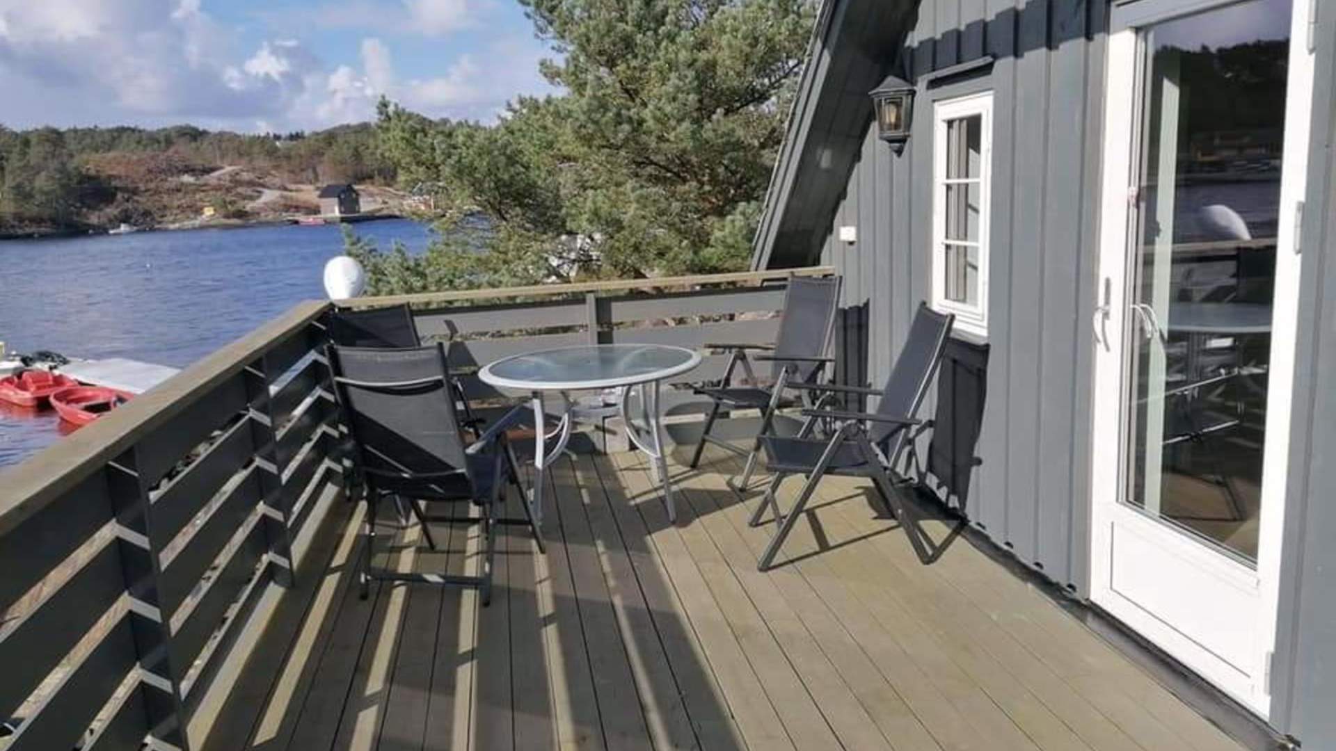 Lindås gard og hytteutleige