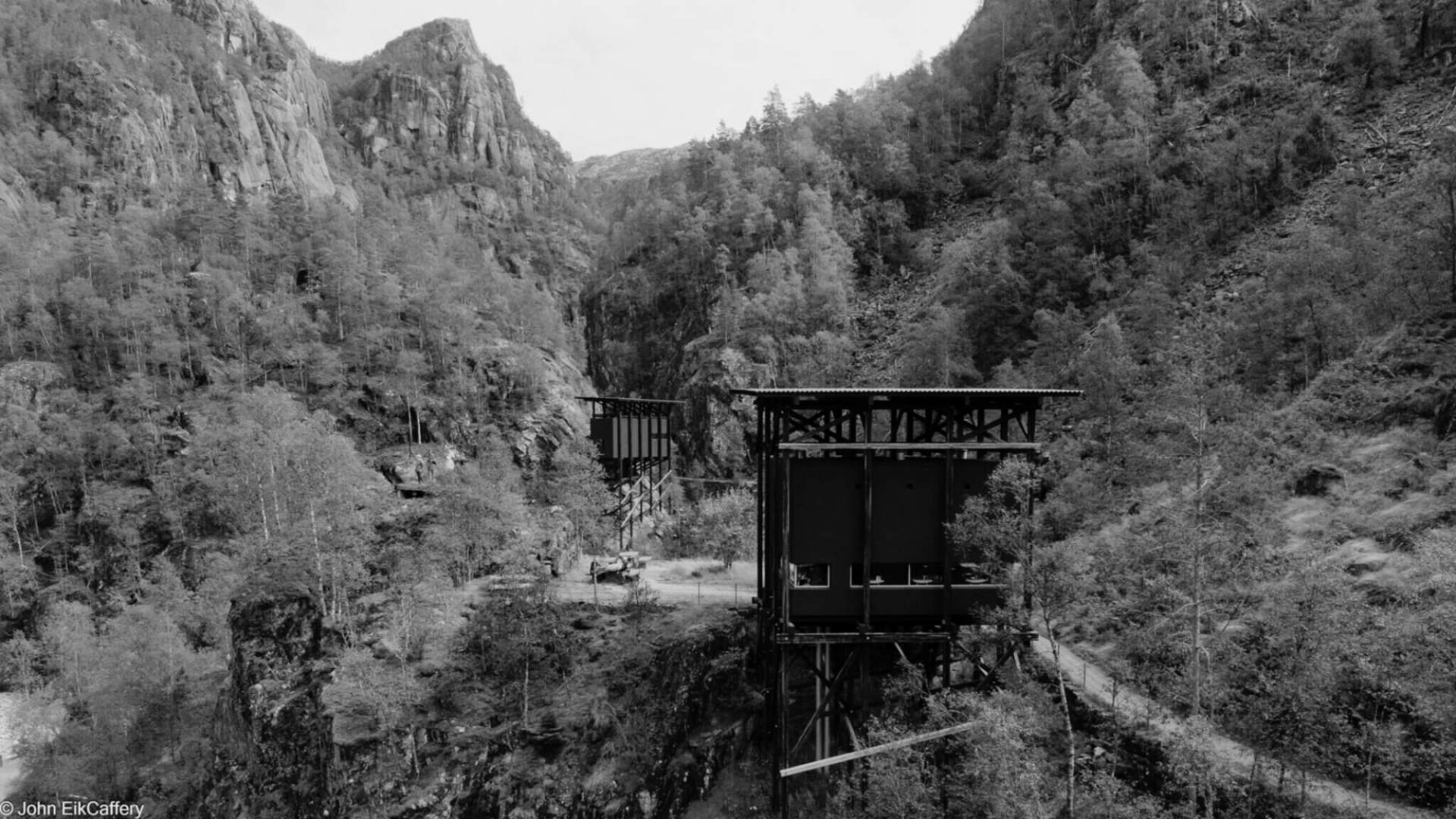 Discover the dark secrets of Allmannajuvet