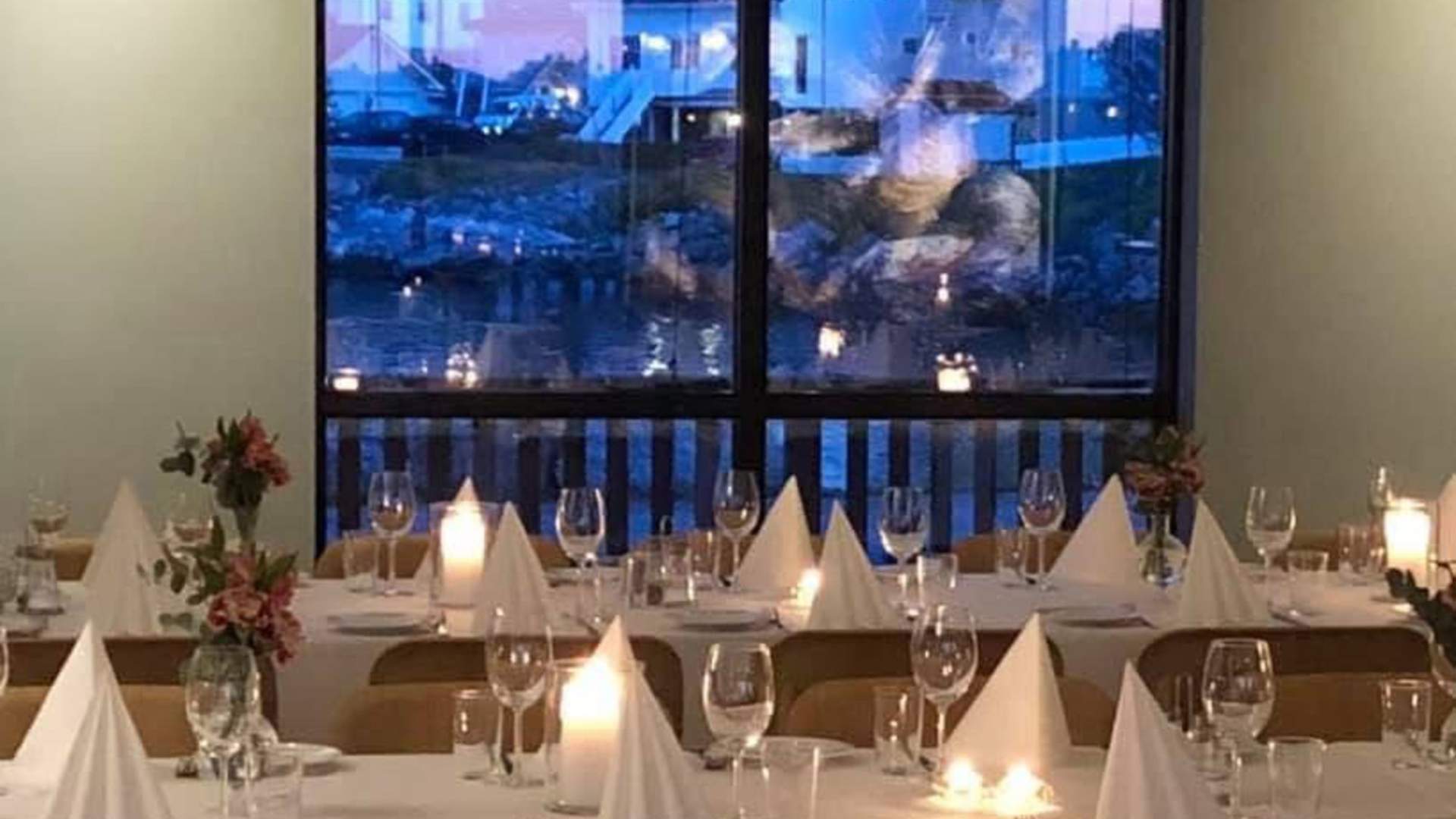 Her kan du nyte utsikta mens du spiser.