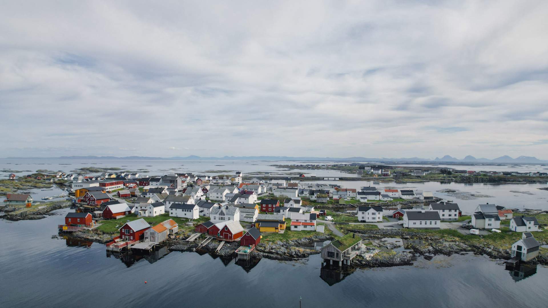 Olsens Pensjonat med 4 gjestehus på Veiholmen