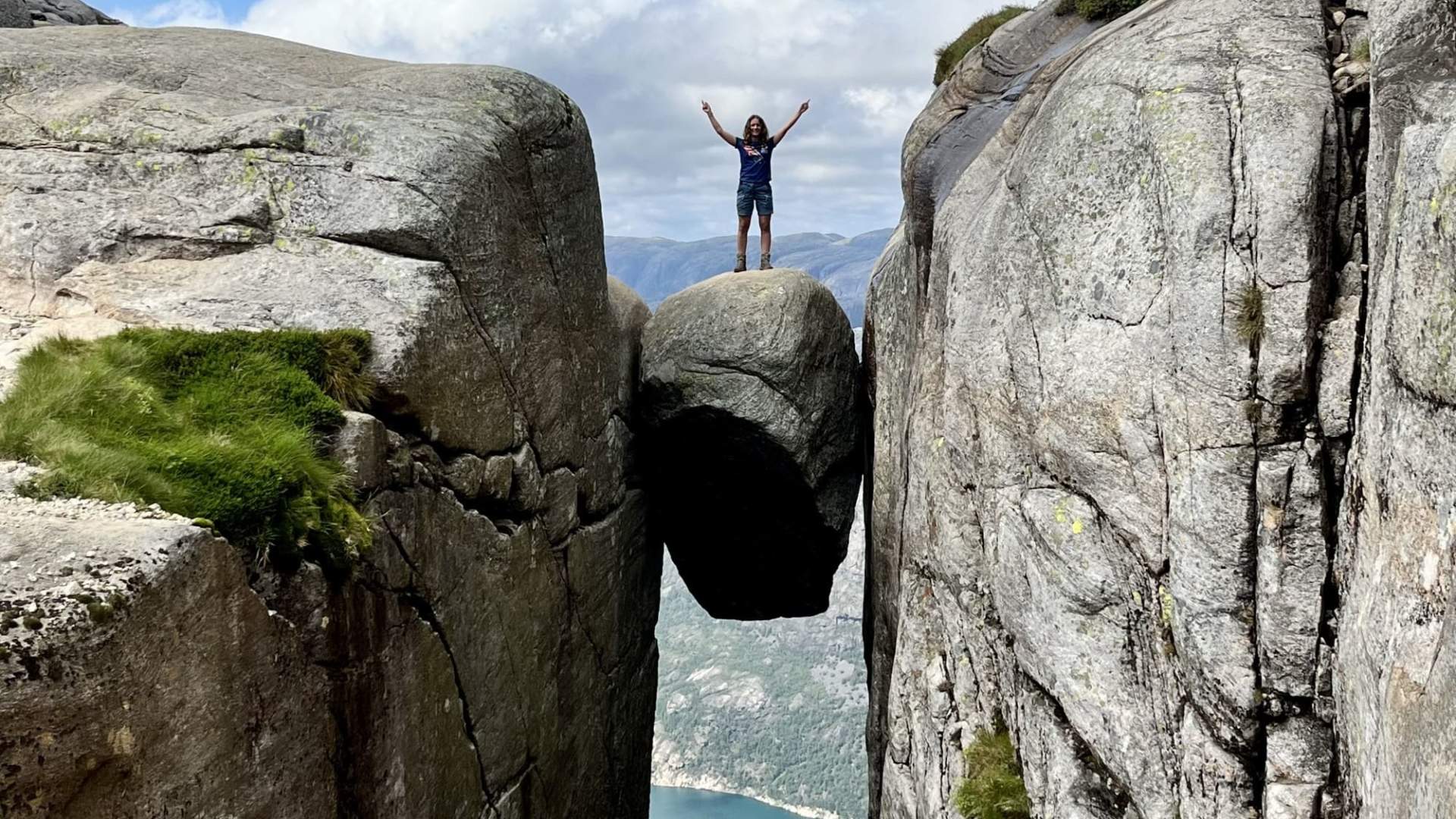Fjord Hikes Kjerag Hike