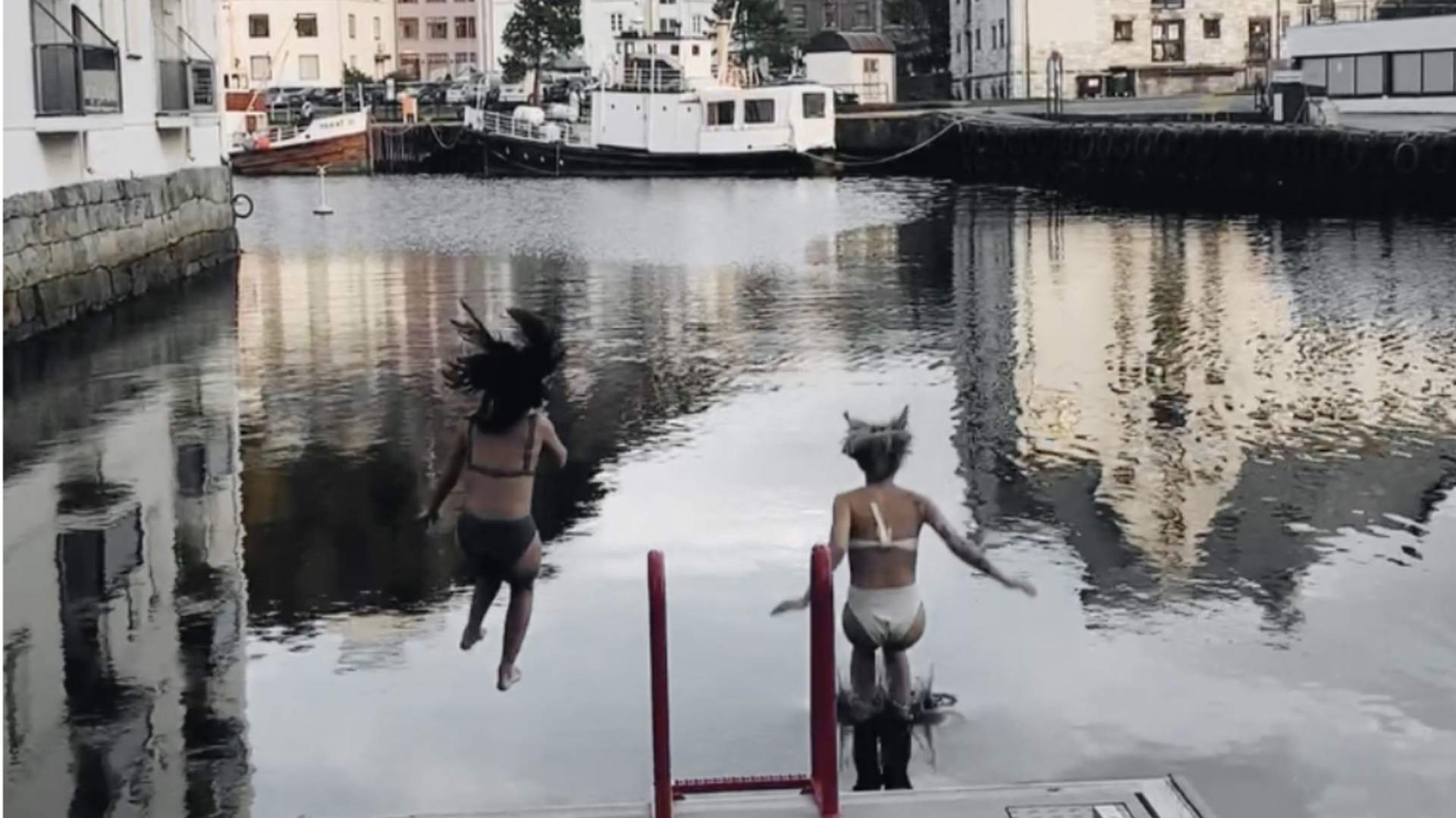 Klar for et bad i Brosundet?