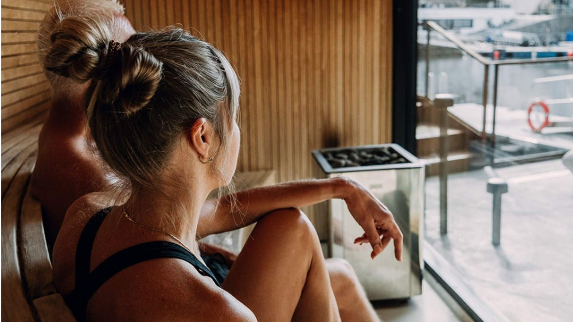 Sauna med utsikt over Brosundet.