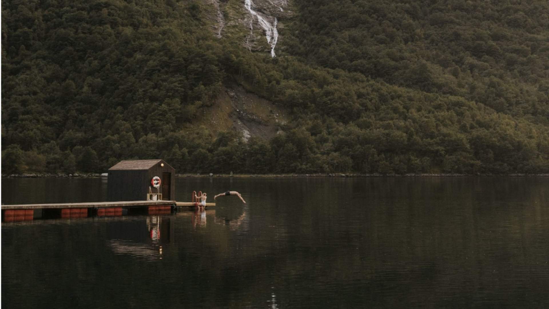 Sauna nede ved fjorden.