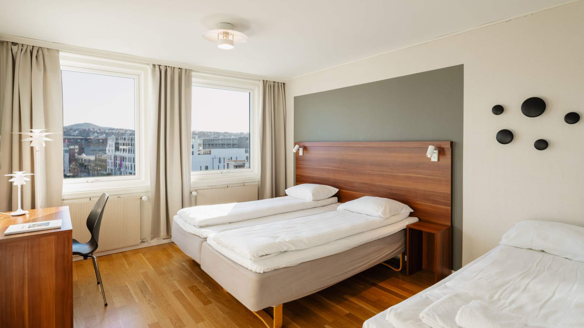 Hotel Sverre rooms and facilities