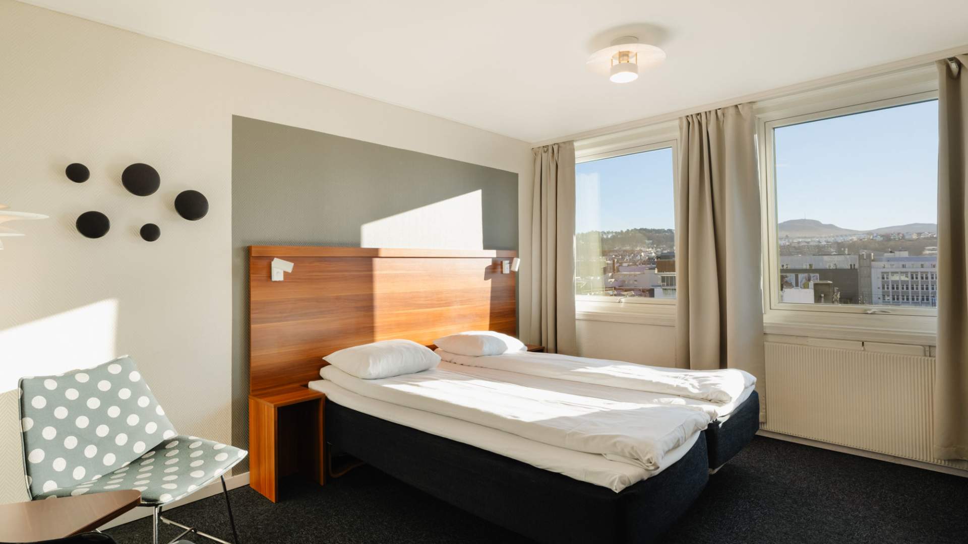 Hotel Sverre rooms and facilities