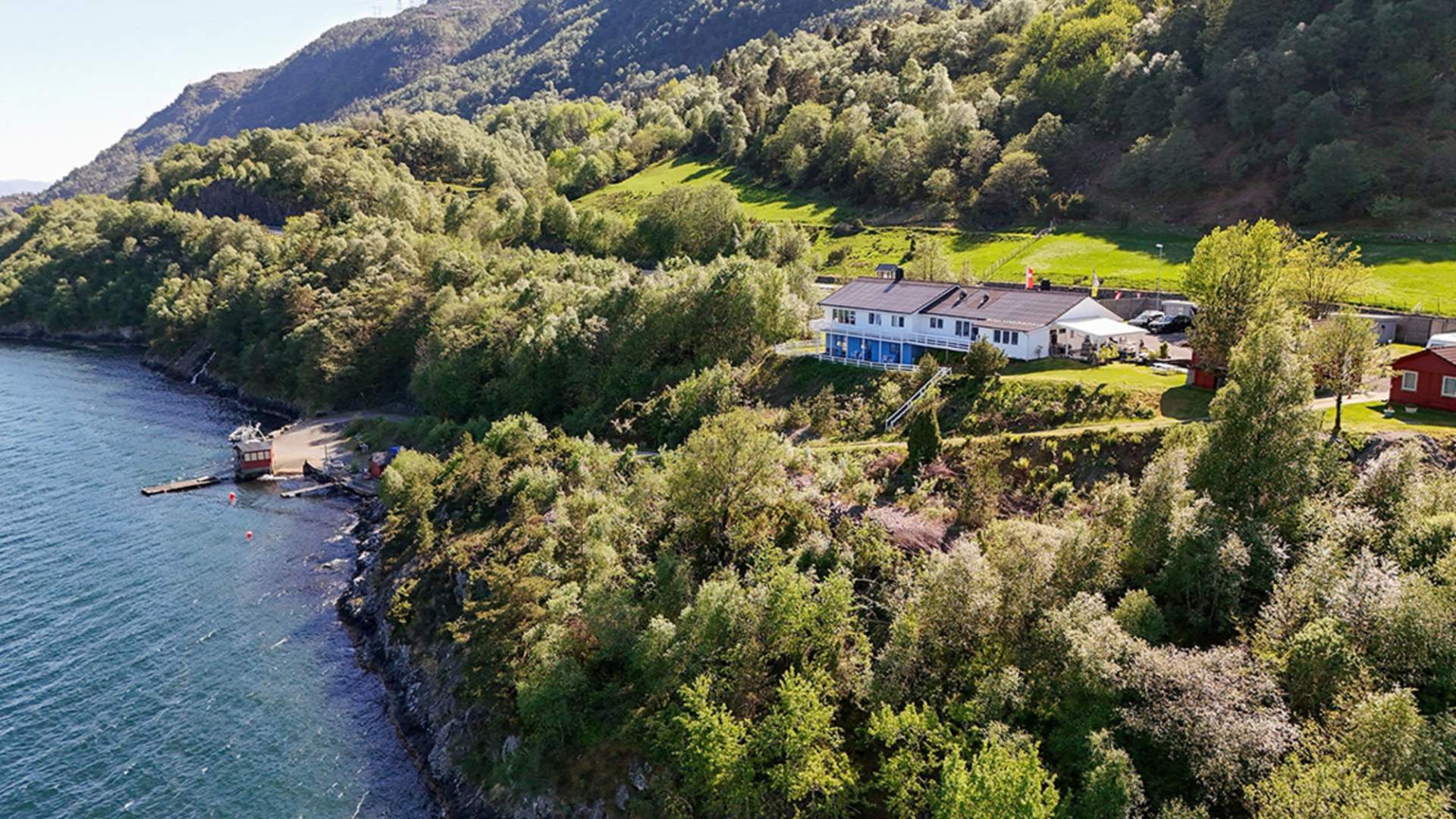 Langenuen Motel & Camping har sjølinje