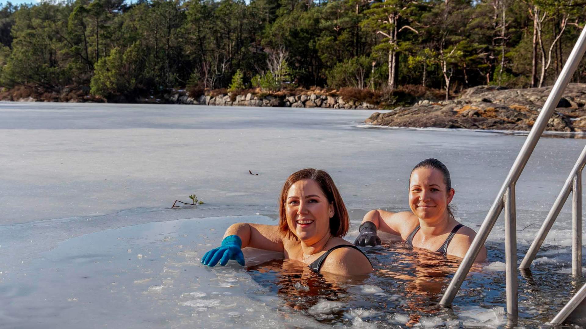 Vinterbading i Vannbassengan