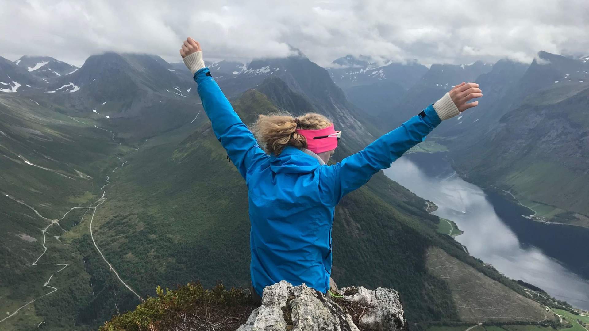 Guided hiking group tour in Bremanger & the fjords