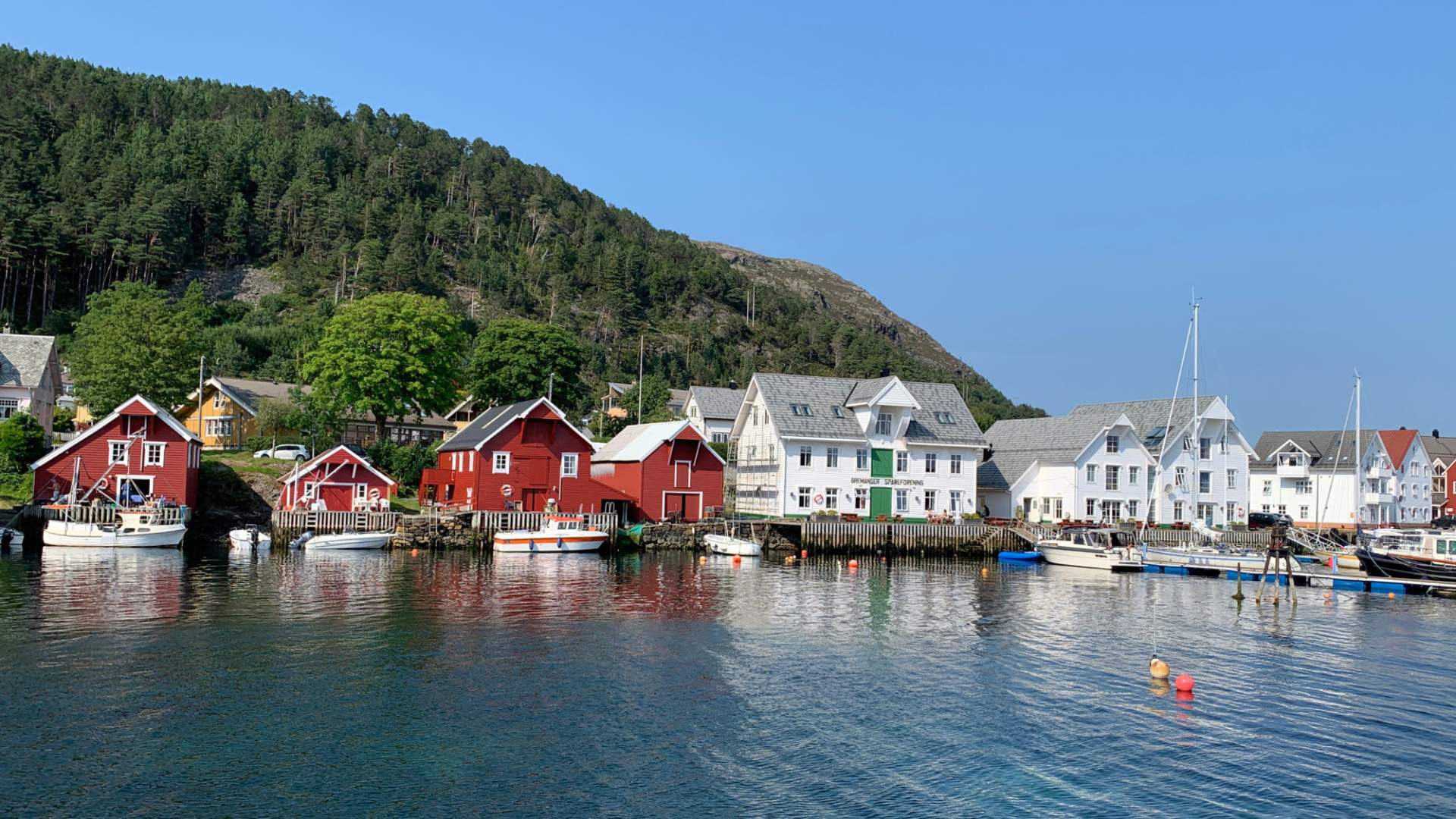 Guided e-bike tour from Kalvåg