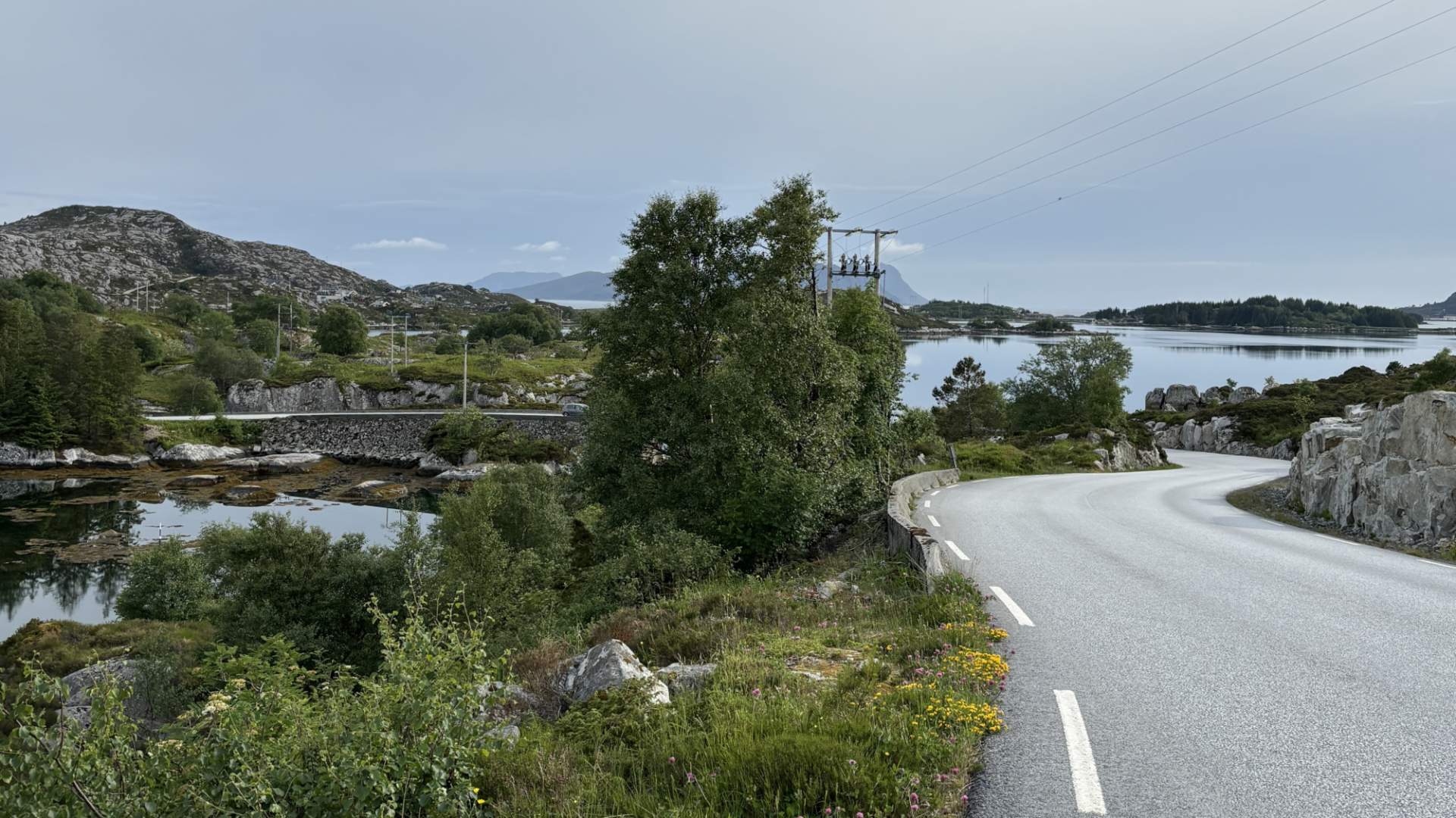 Guided e-bike tour from Kalvåg