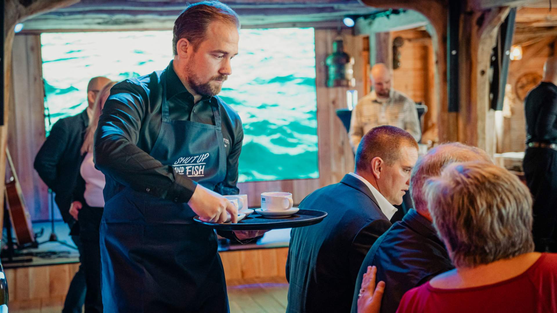 Omvisning og arrangement på Mortholmen Sildesalteri i Åkrehamn