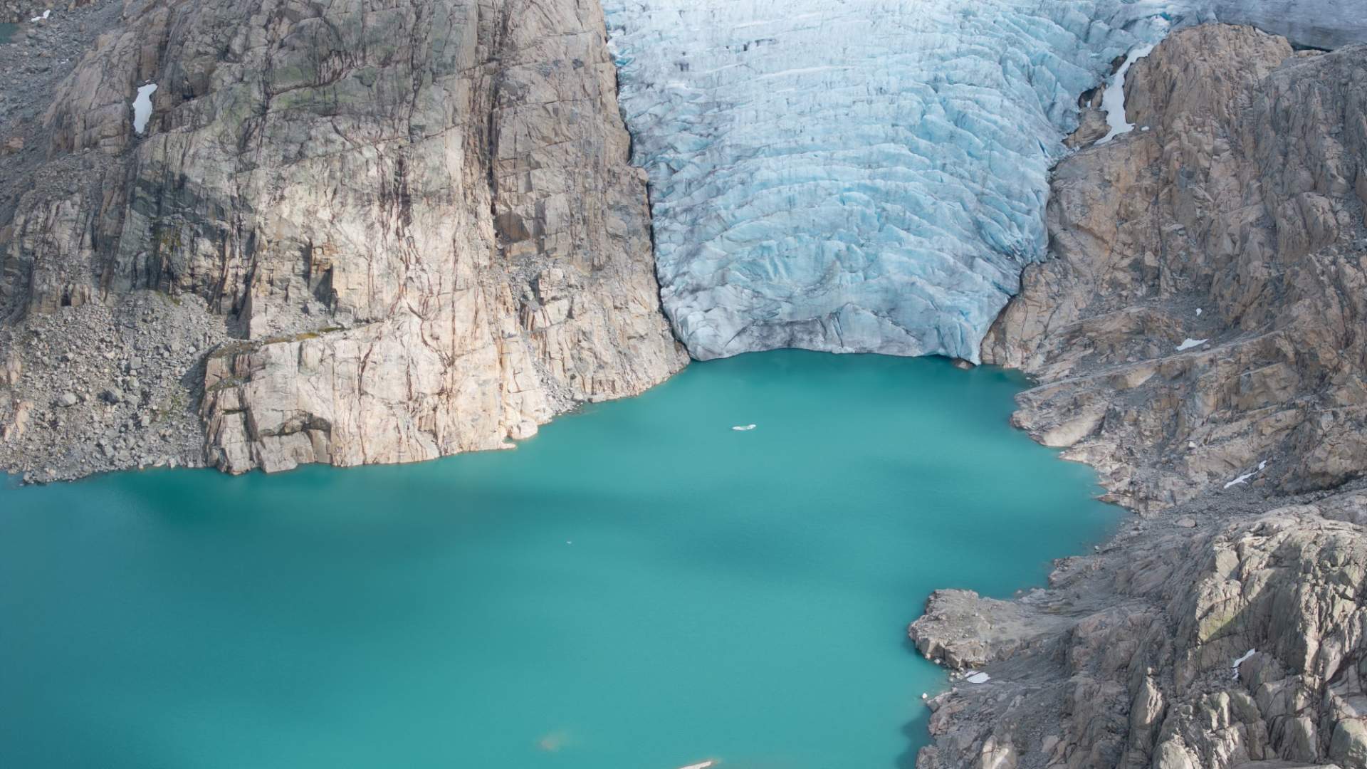 Kajakk ved Folgefonna