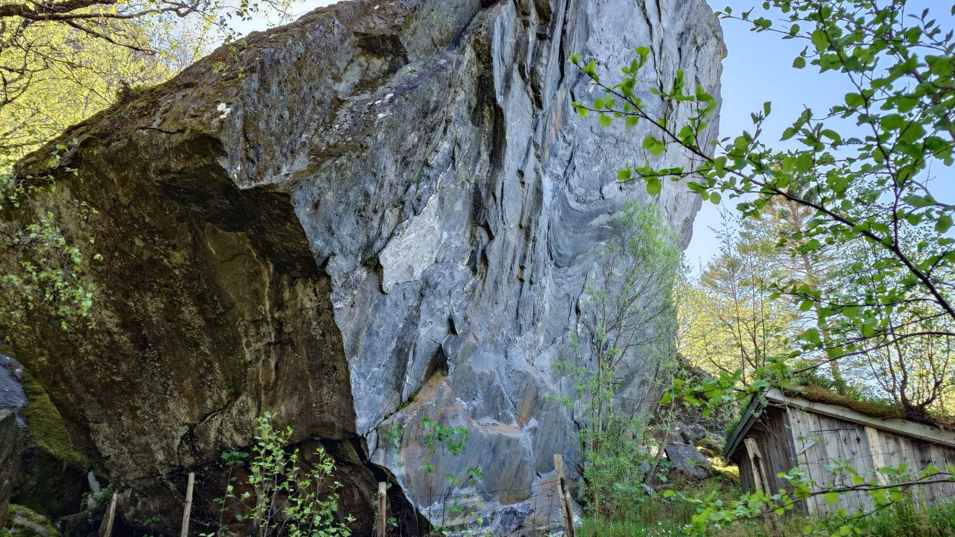 Den sagnomsuste Magnhildsteinen